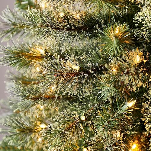 Miniatura 45 de Home Heritage Árbol de Navidad artificial Stanley de 7 pies, preiluminado con conos de pino y bayas, 350 luces incandescentes blancas y 335 puntas