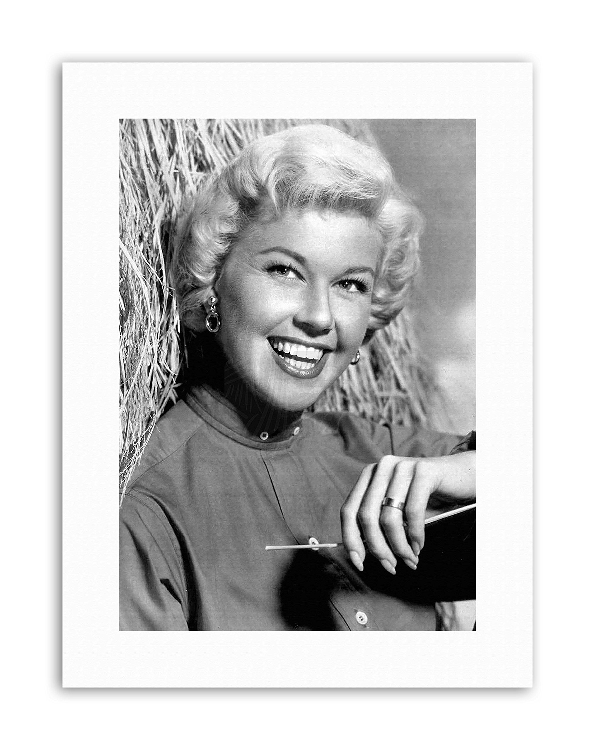 Wee Blue Coo Hollywood Publicity Shot Doris Day Canvas Art Print