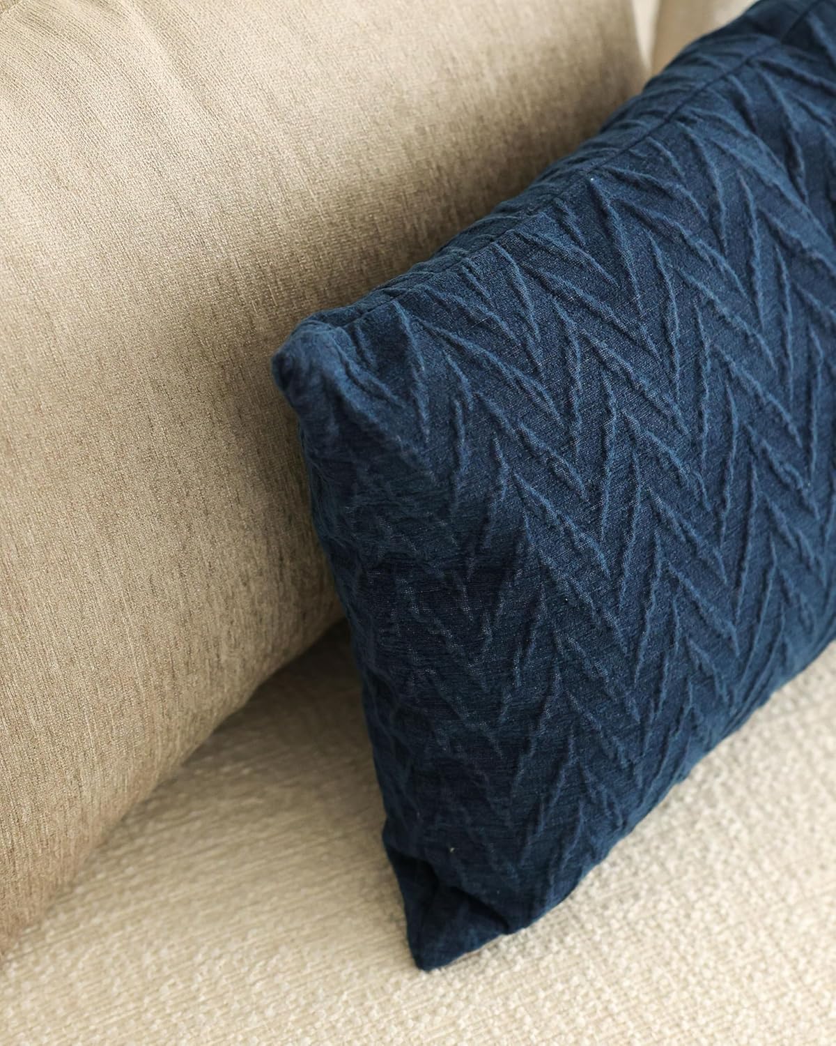 Throw Pillow Covers, Pack of 1 Cozy Soft and Comfortable Pillow Cases Acrylic Blend Cushion Covers for Sofas, Couches, Bed, Boho Home Décor, Cello, Navy Blue 14x28 Inch