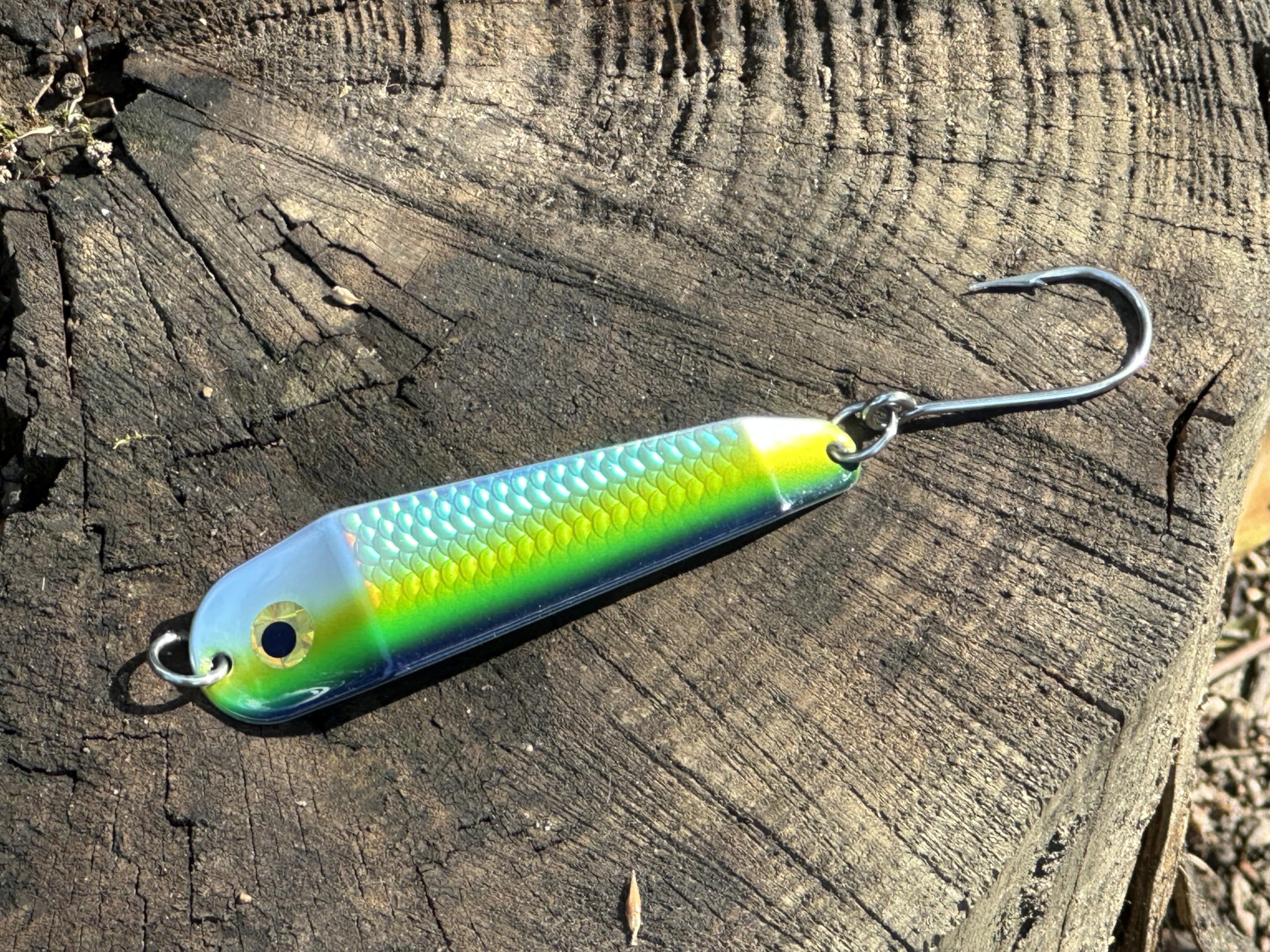 Loony Spoons Max 4er-Pack – Premium Angelköder – Lachs, Forelle, Zander – Salzwasser und Süßwasser (Grüne Hornisse, Zitronen-Limette, Heringshilfe, Dorado)