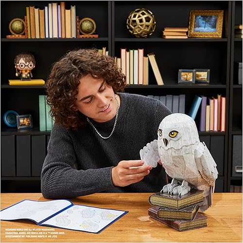 Miniatura 8 de 4D Build, Kit de modelo 3D de Harry Potter Hedwig, coleccionables de Harry Potter y decoración de escritorio, juguetes de construcción para adultos,
