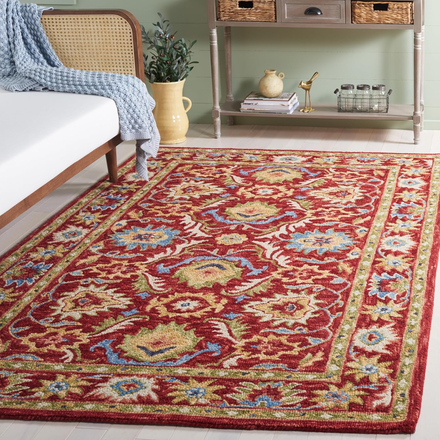 SAFAVIEH Blossom Collection Runner Rug - 8' Runner, Red & Green, Contemporary Design, Ideal for High Traffic Areas in Hallway, Bathroom & Kitchen (BLM691Q-28)