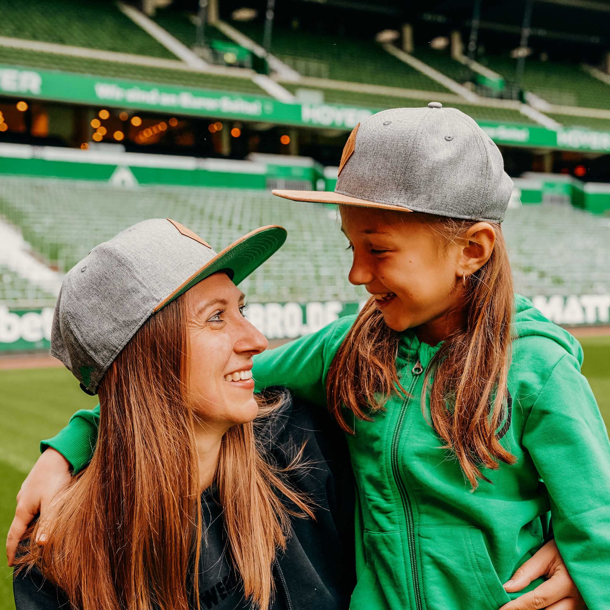 Soulbuddy Set di 2 Cappellini da Basecap Coordinati papà e Figlio – Snapback cap Traspiranti Uomo e Bambino – Look Mini Me Famiglia – Idea Regalo Originale