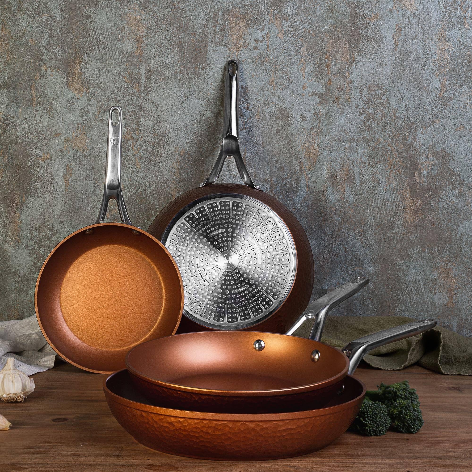 Colección Origen: set de Cacerola con tapa de vidrio, 20 cm, con Plancha asador/grill 45 cm, y Sartén 28 cm, aluminio forjado, aptas para inducción