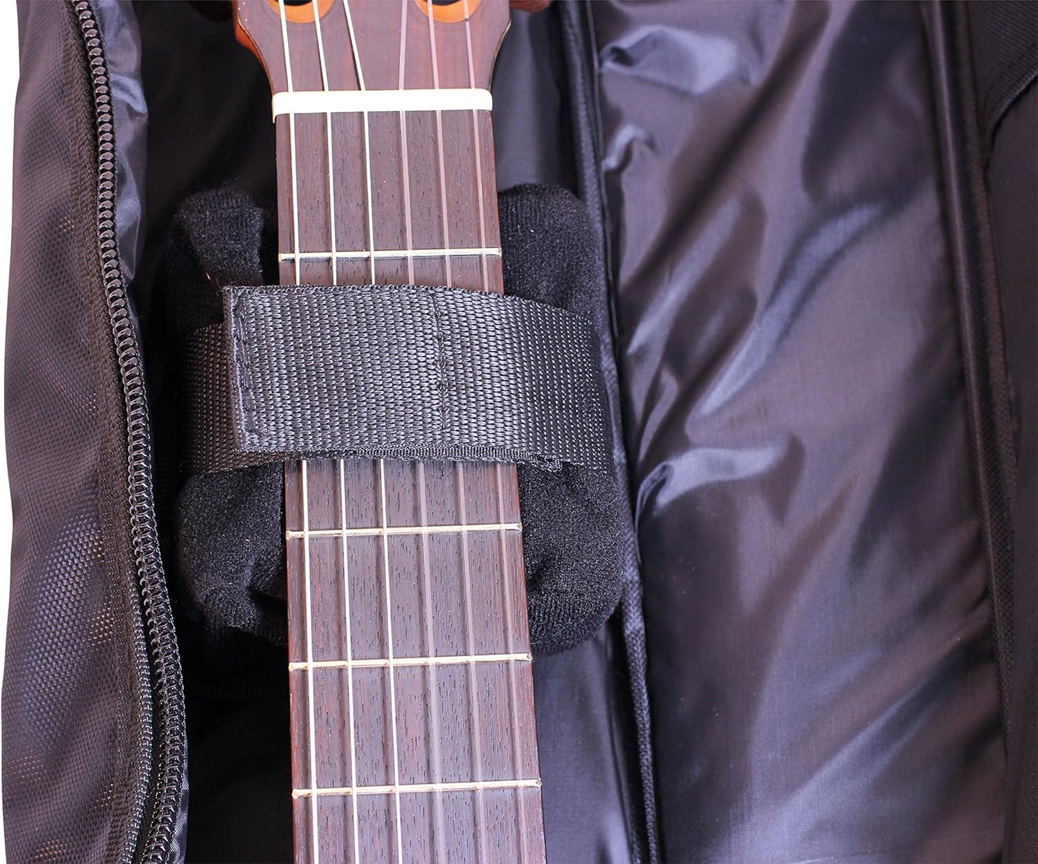 Kremona Soloist S58C OP 3/4 Size Beginner Classical Guitar – Solid Cedar Top – Handmade in Europe – Nylon Strings – Padded Gig Bag Included