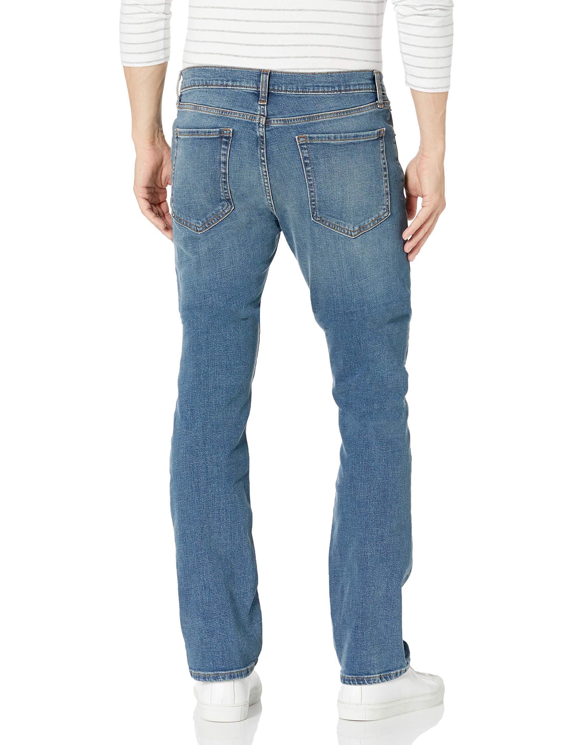 Amazon Essentials Jeans Slim Fit Elasticizzati, Bootcut - colori fuori produzione Uomo