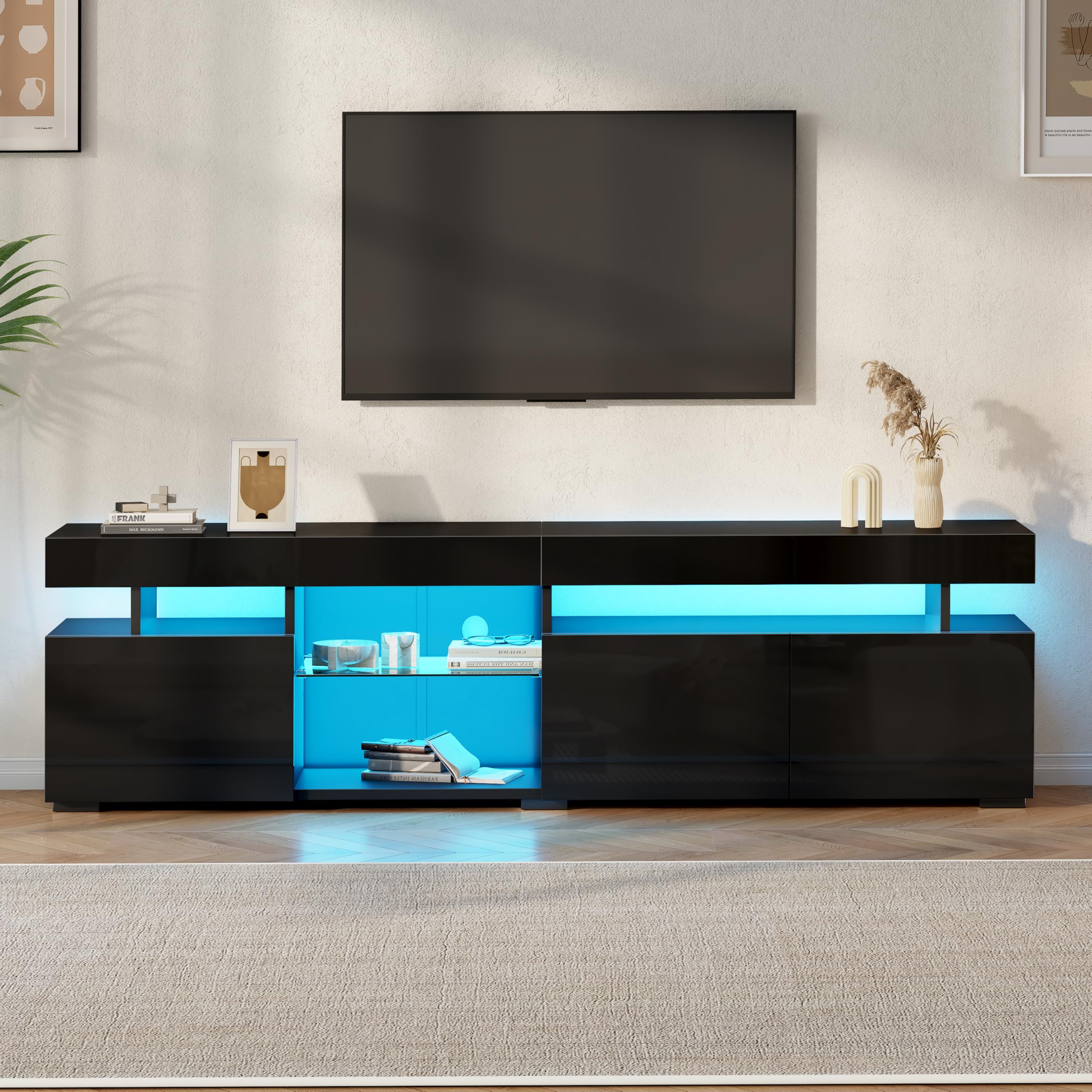 Table TV LED pour grand écran de 80 pouces lors de vos soirées ciné