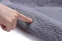 Vista 12 de Caracilia - Elegante estola tipo chal en piel sintética para el invierno.