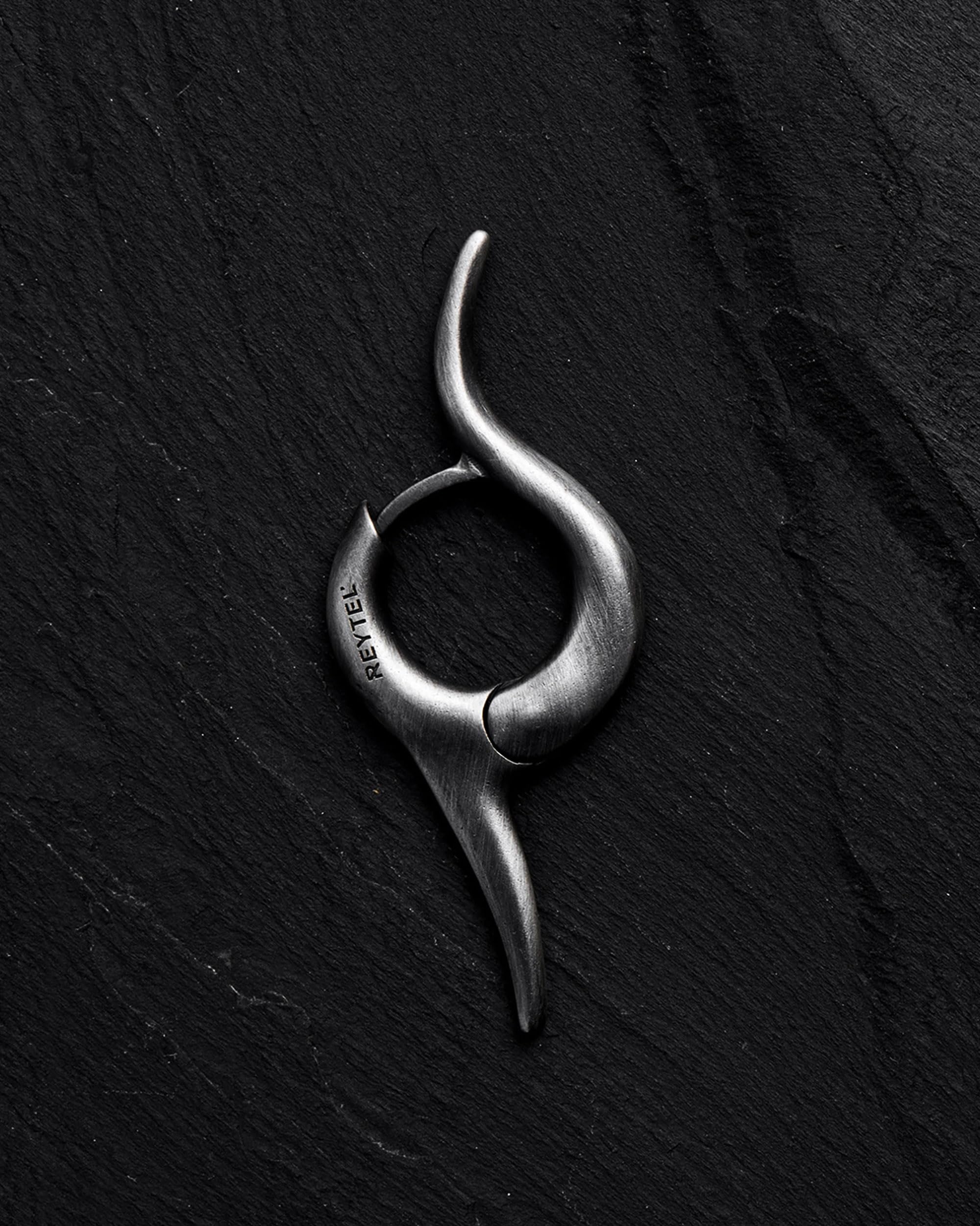 Orecchini in argento 925 Fiamma, piccoli orecchini a cerchio per uomo e donna, ipoallergenici, idea regalo per donne e uomini – altezza 4,35 cm, misura unica, Argento sterling Argento, Nessuna