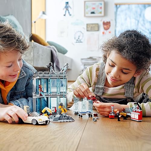 Miniatura 3 de Lego Marvel Iron Man Armory Toy Building Set 76216, regalo de los Vengadores para niños de 7 años de edad, niños y niñas, juguete de simulación de