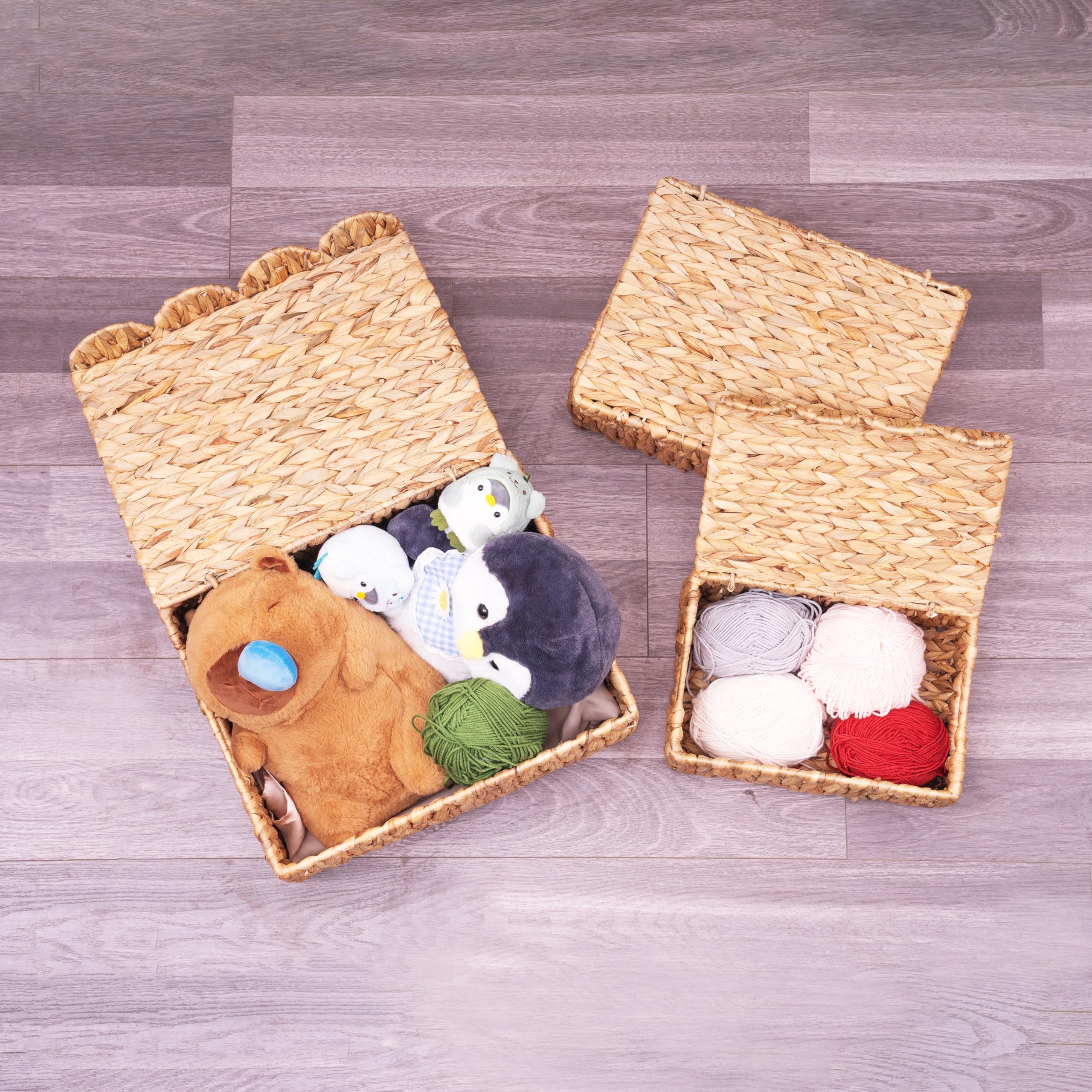 Juego de 3 cestas de mimbre con borde festoneado con tapa, cesta de almacenamiento de mimbre rectangular con asas integradas, organizador multiusos de ratán cajas de exhibición para estante 3