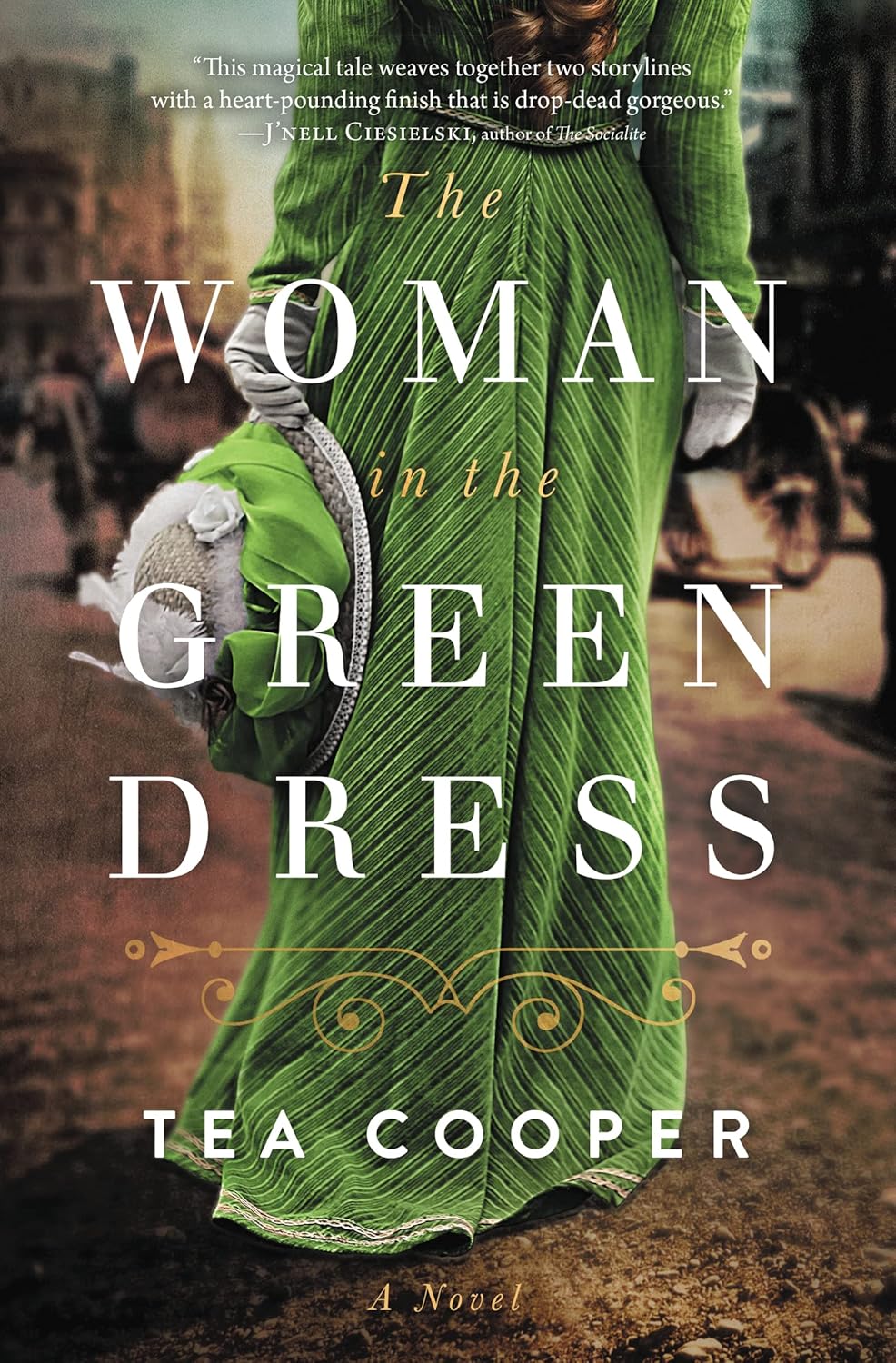 The Woman in the Green Dress 9780785235125 Cooper, Tea Books