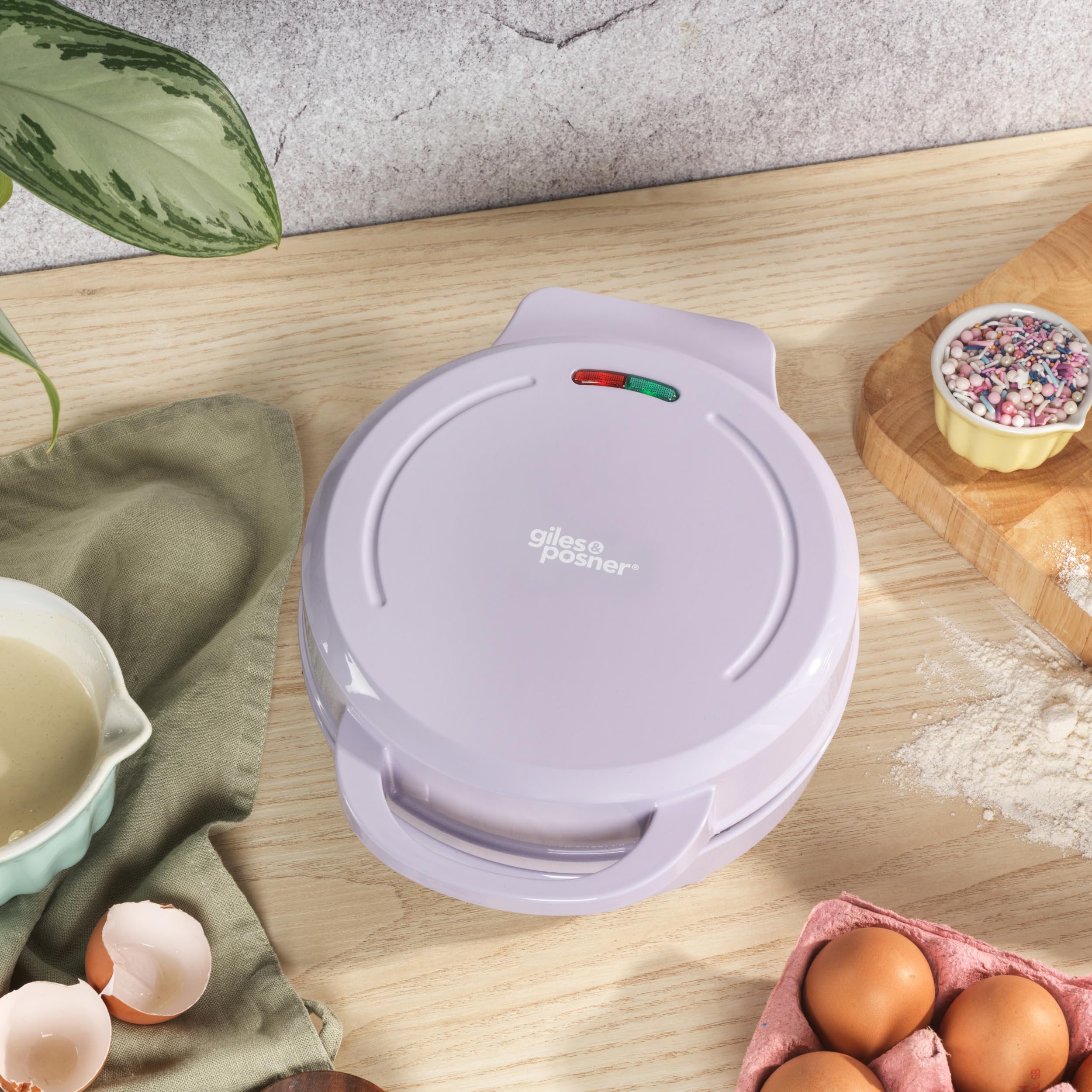 Giles & Posner Mini Doughnut Maker - Placas de cocina antiadherentes para 7 donuts, máquina de donuts fácil de limpiar, máquina de golosinas para niños, apagado automático, luces indicadoras, 1000W.