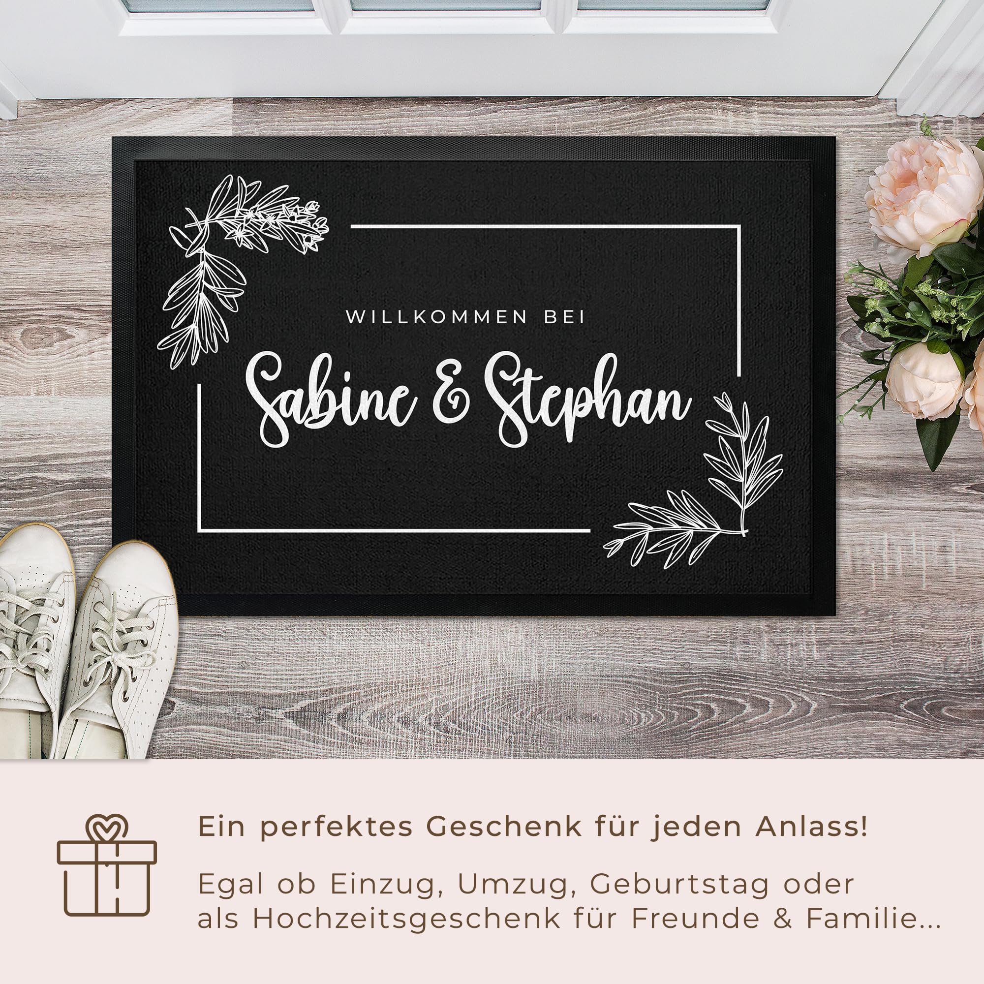 Fußmatte personalisierbar Namen Wunschtext schwarz bis 120cm | Türmatte personalisiert Innen Außen mit Familienname | Personalisiertes Geschenk für Hochzeit, Einzug, Verlobung & Einweihung (75x50cm)