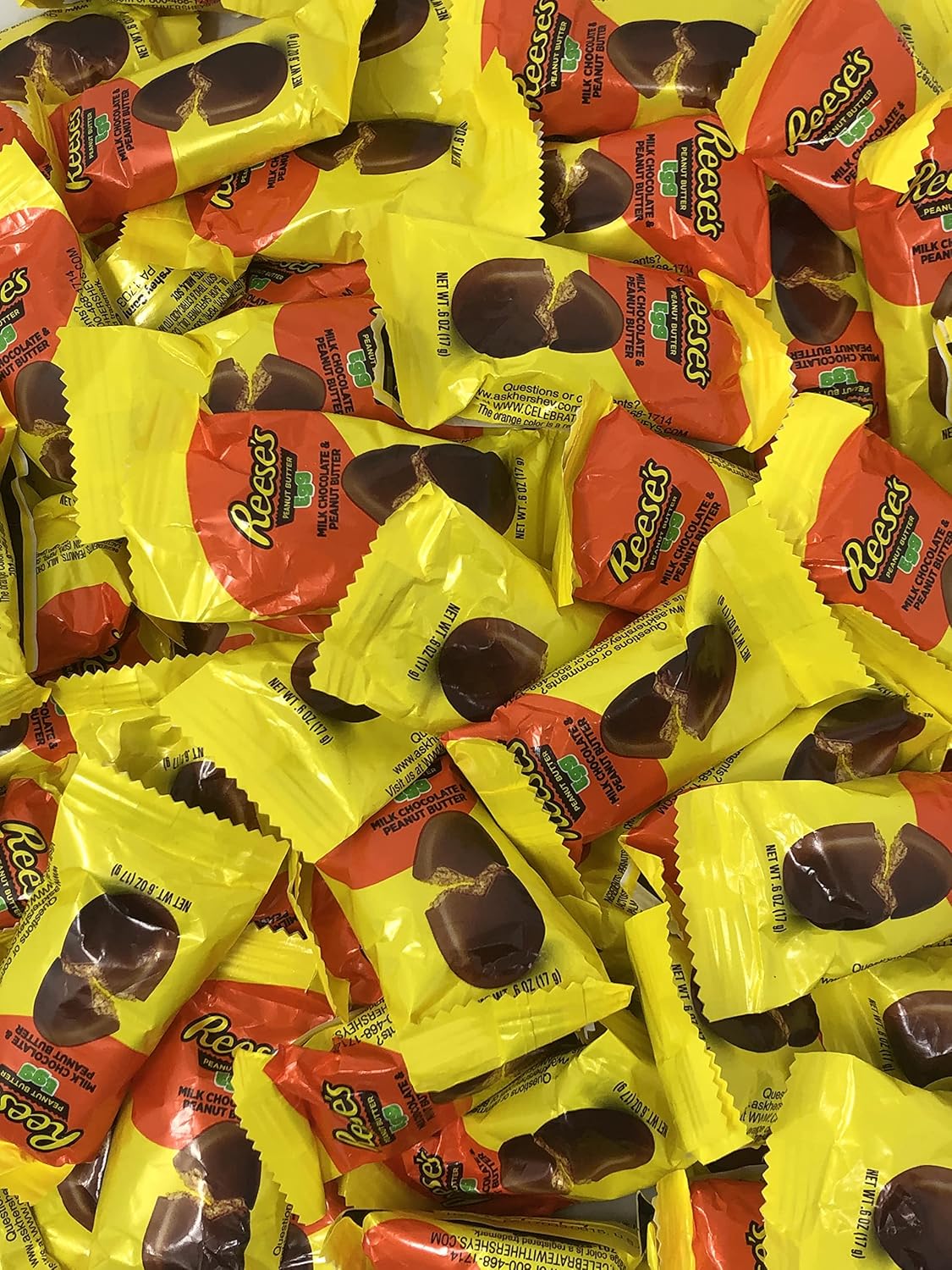 Reese's Peanut Butter Cup Eggs Easter Candy 38 Ounce Bag (4