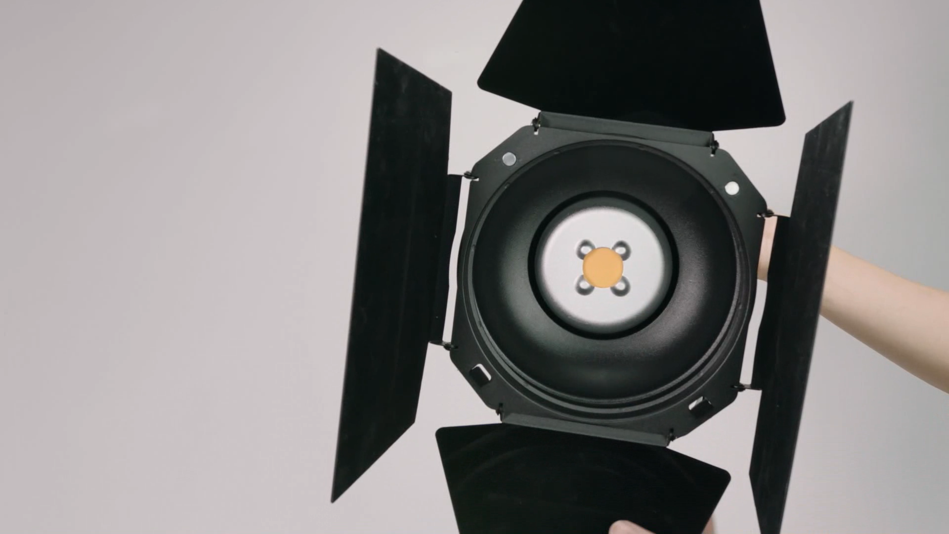 Set Porta Barn Door Per Luci LED Con Griglia A Nido D'Ape 60°, 5 Filtri Colorati E Alette Regolabili – Compatibile Bowens, Per Fotografia E Video