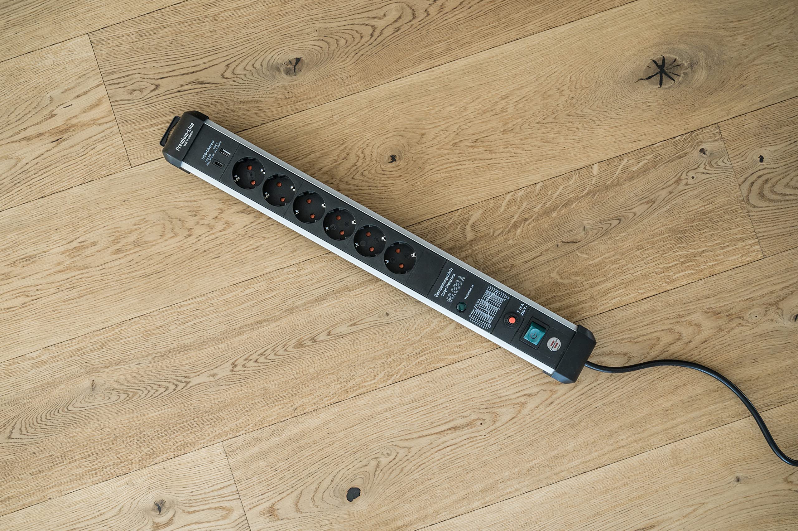 Brennenstuhl Protect-Line - Ciabatta multipresa a 6 posizioni con USB Power Delivery di tipo C e protezione da sovratensione (1 caricatore di tipo C e 1 USB-A, made in Germany