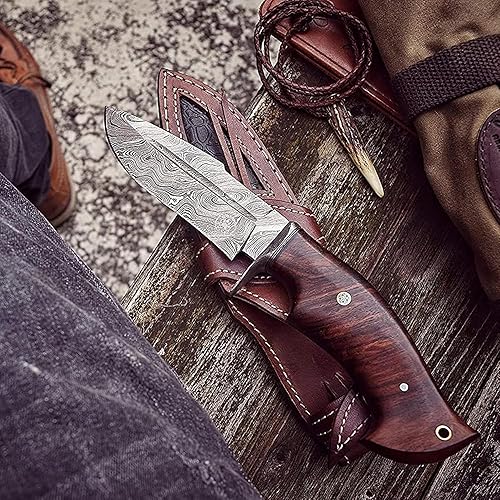 Vista 20 de BIGCAT ROAR Bear Hunter - Cuchillo de hoja fija de acero de Damasco hecho a mano de 10 pulgadas - Mango de madera de nogal y funda de cuero