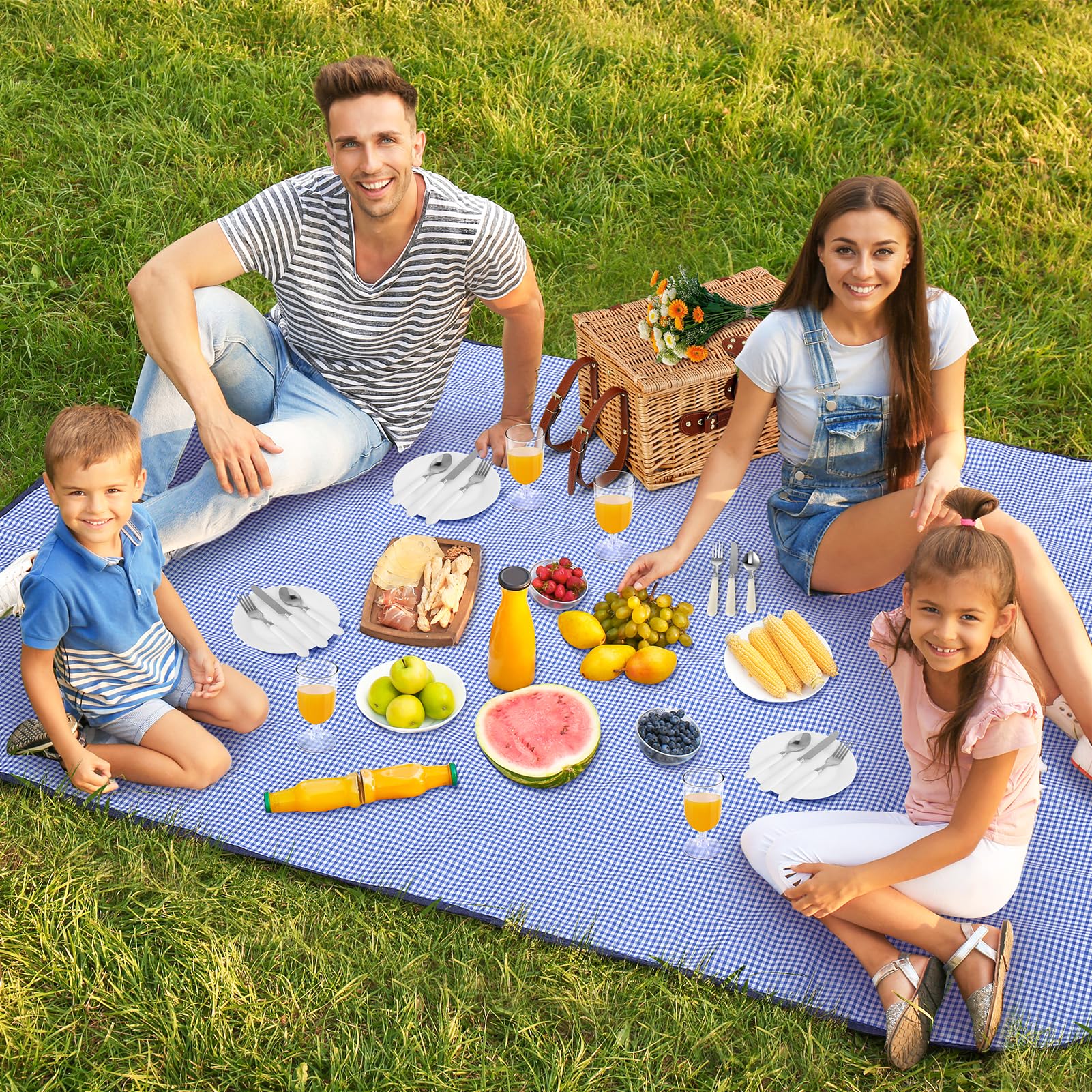 Cestino da Picnic in Vimini per 4 Persone, Cesto Picnic Vintage, con Scomparto Termico, Coperta Impermeabile, Posate, per Campeggio, Festa all'Aperto, Spiaggia, Blu
