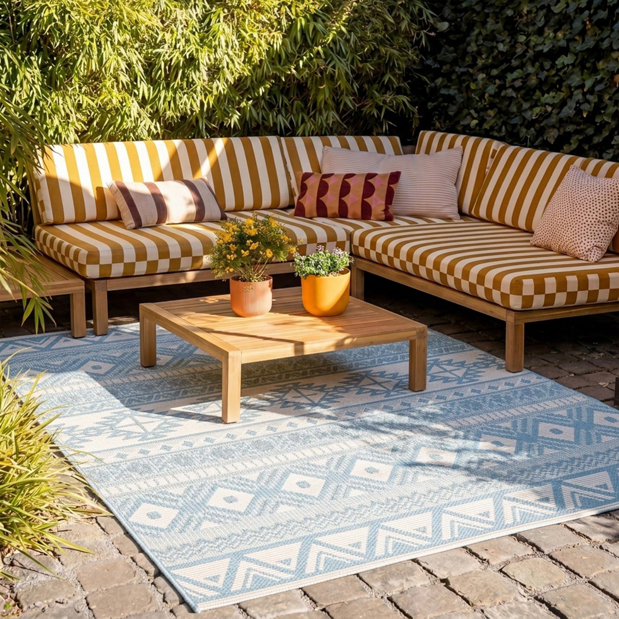 FRAAI | Home & Living In- & Outdoor Teppich - Summer Beyond Hellblau - Wetterfest - Polypropylen - 160x230 cm - Garten/Terrasse - Terrasse Teppich - Outdoor Rug