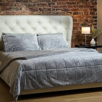 Mon Chateau Sanctuary Quilted Faux Fur Comforter Set, 3-Piece Quilted King Bedding Set Includes 104" x 90" Comforter & 2 Pillow Shams, Ultra Soft, Plush, Warm & Stylish Bedroom Decor, Silver Frost