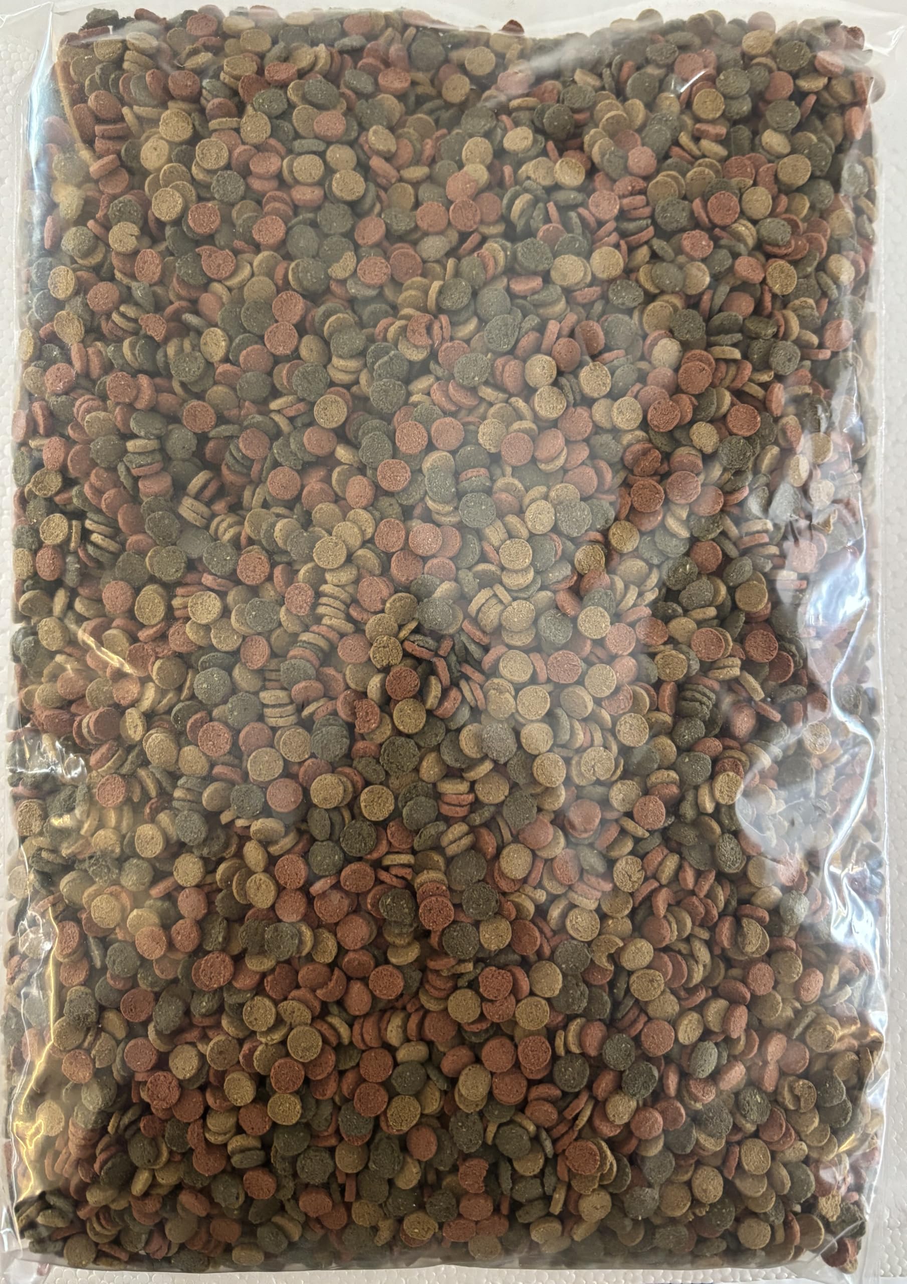 MiniWafers Mezcla de 3 colores – Espirulina, astaxantina y amarillo con vitaminas, alimento para peces ornamentales para bagres, gambas, cangrejos y peces de fondo (1000 g)