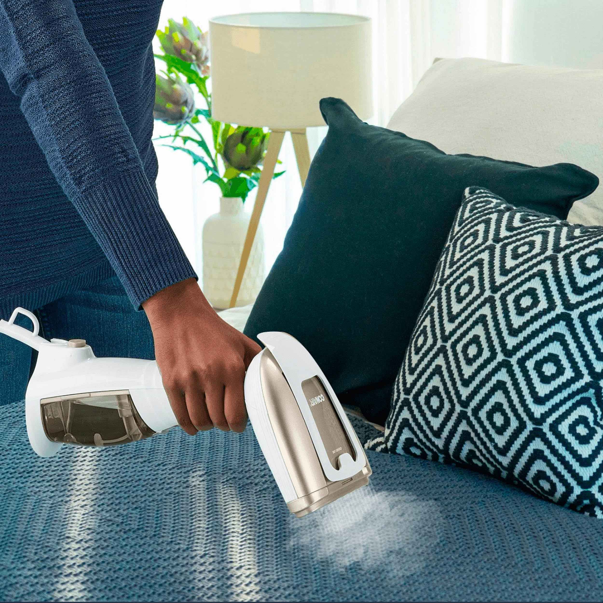 Conair - GS59XE - Défroisseur & fer à repasser à vapeur portable – Turbo Extreme Steam®- 1560W - Prêt en 40 secondes - 5 réglages de vapeur pour tous types de textiles - 4 accessoires inclus