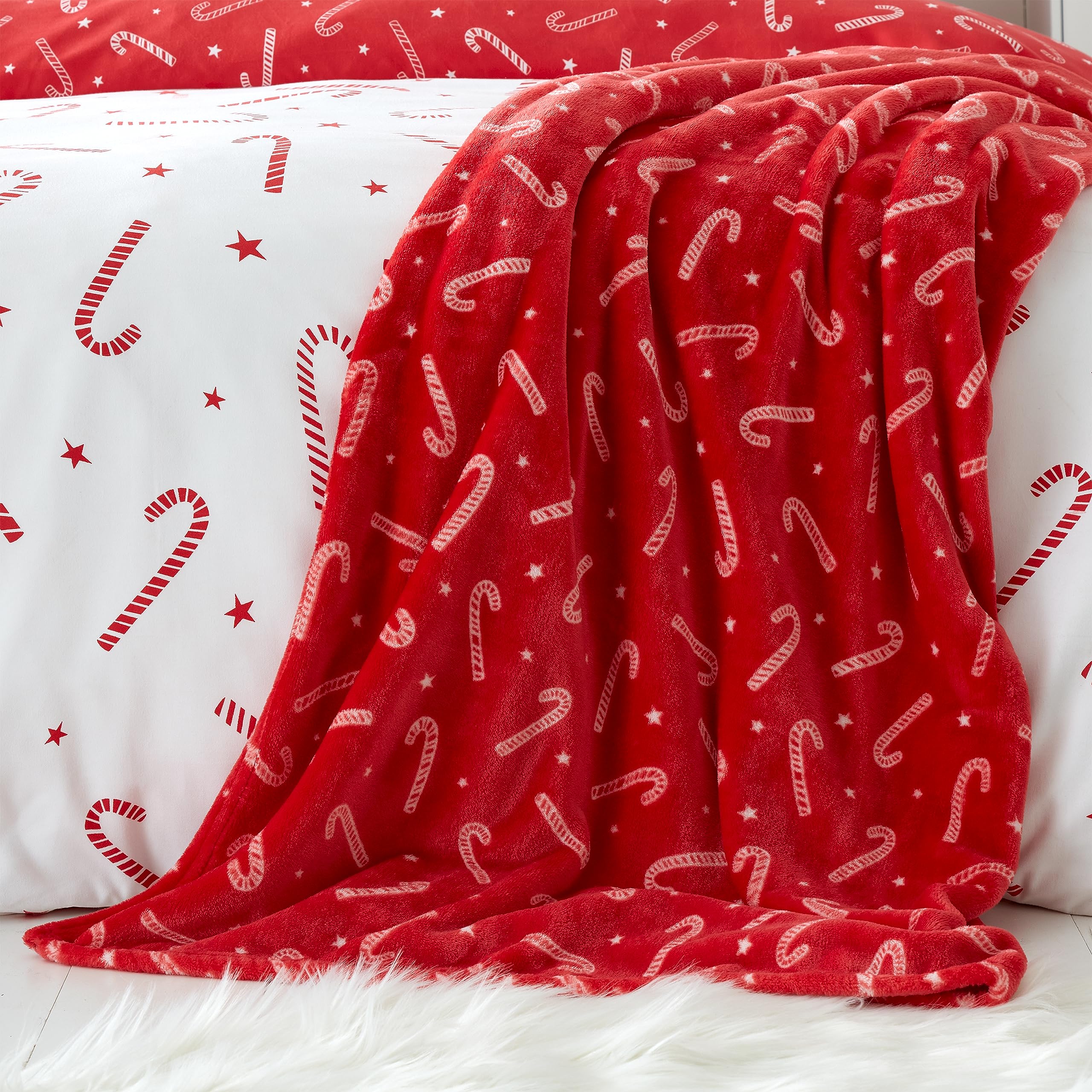 Catherine Lansfield Christmas Candy Cane Throw