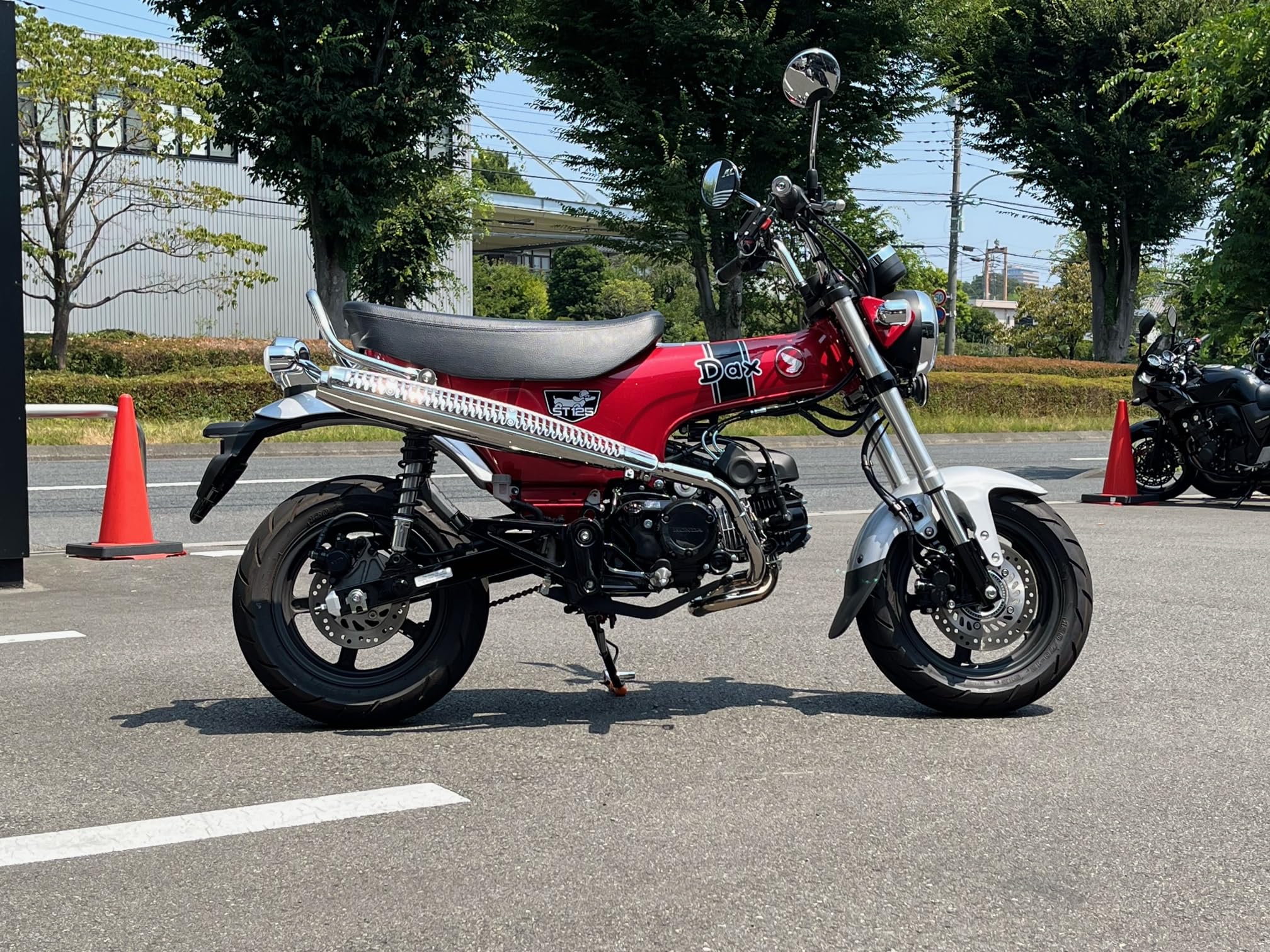 Amazon.co.jp: ダックス125（JB04）用トレイルマフラー【政府認証 