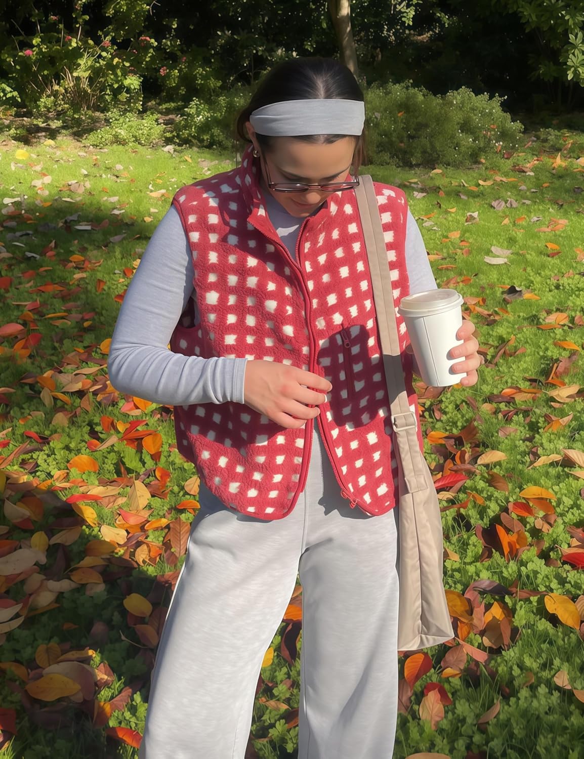 PUWEI Women's Checkered Sherpa Vest Sleeveless Zip Up Fleece Top Crochet Plaid Sherpa Collared Vest with Pocket - Image 3