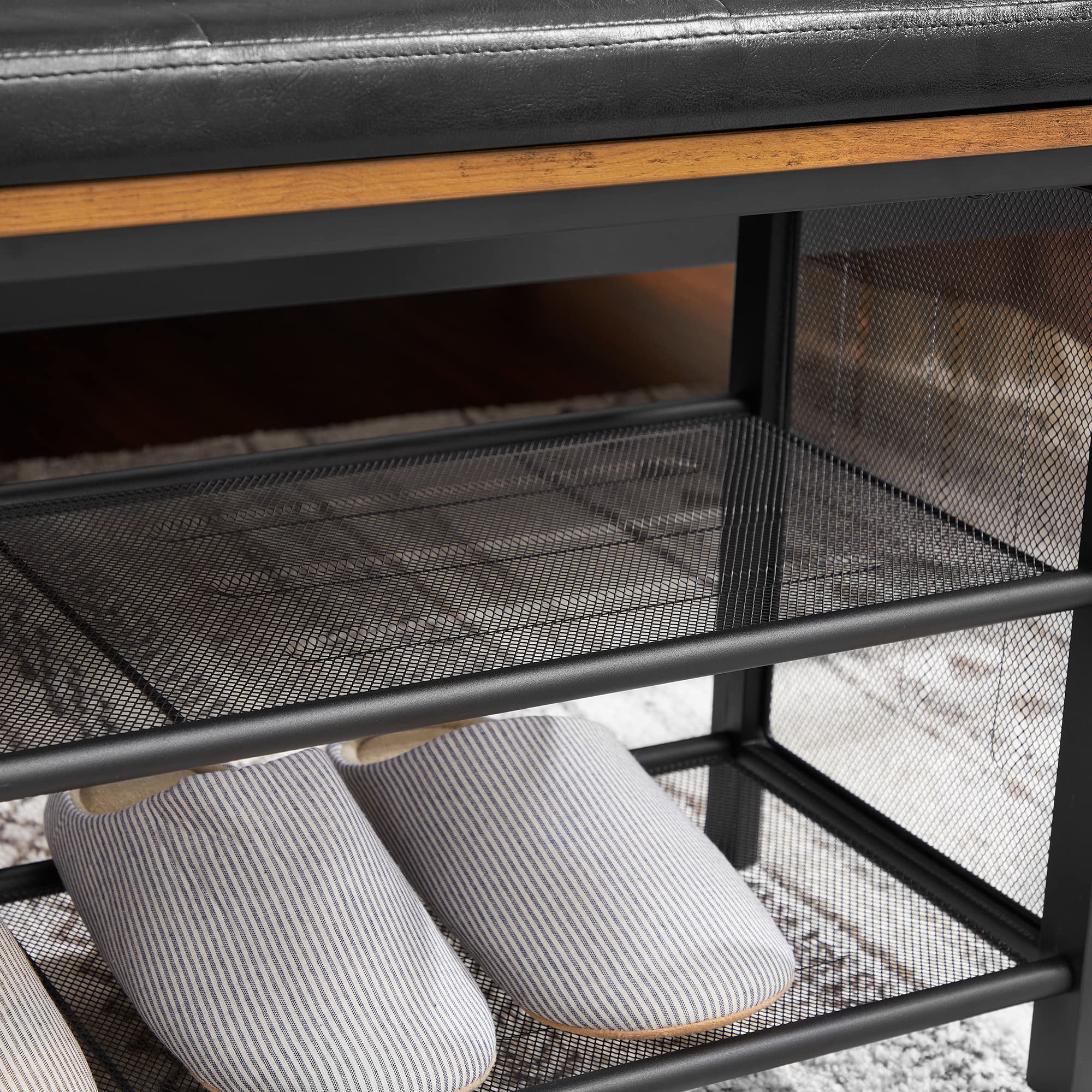 VASAGLE Banc à Chaussures, Banquette Rembourrée avec Étagères en Maille, Rangement à Chaussures, Couloir, Entrée, Gain de Place, Métal, Industriel, Similicuir Noir, Marron Rustique LBS75X