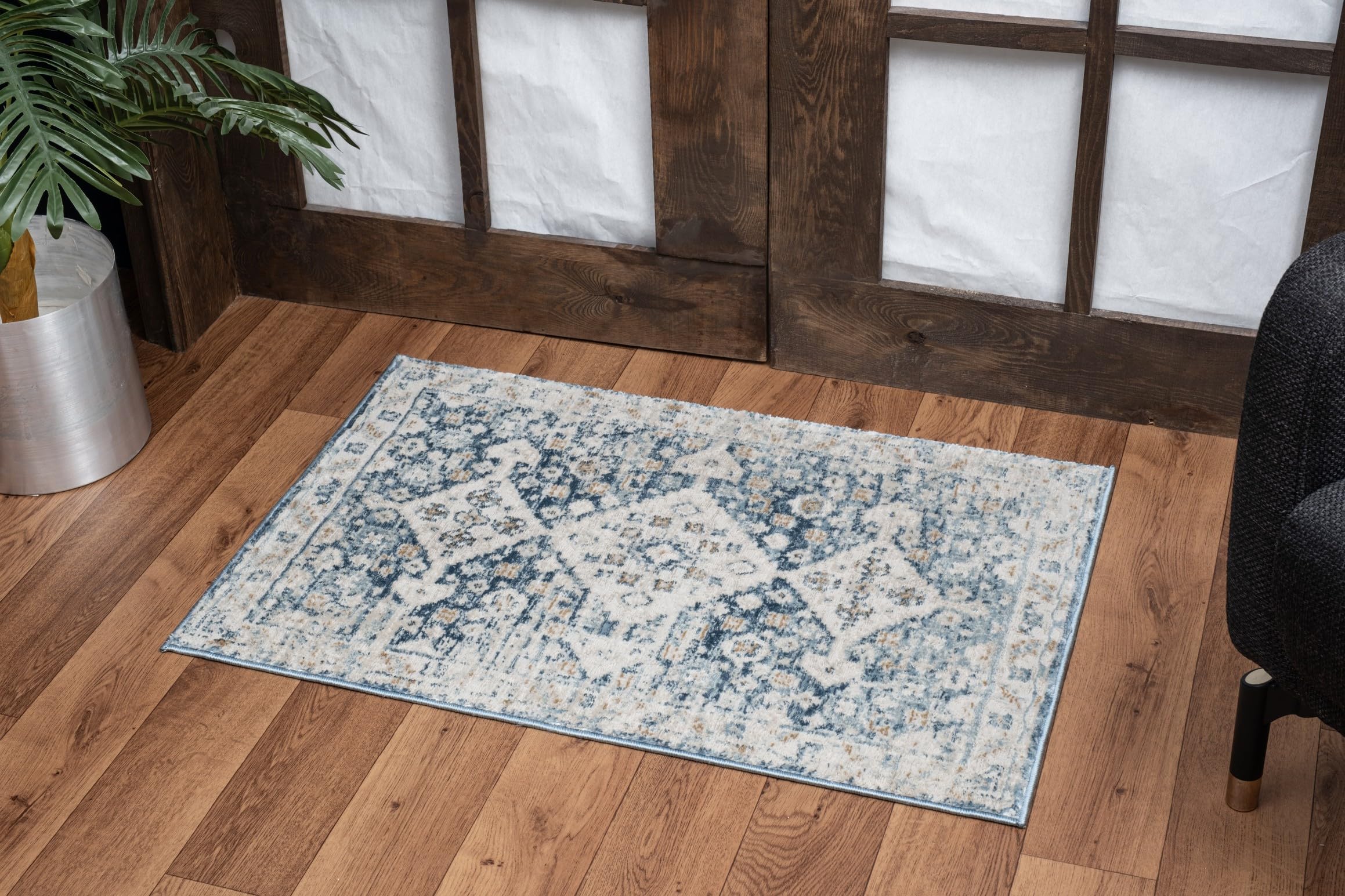 ラグ・カーペット grand_blue Amazon.com: 7003 Blue 5 ft. 3 in. x 7 ft. 3 in. Area Rug