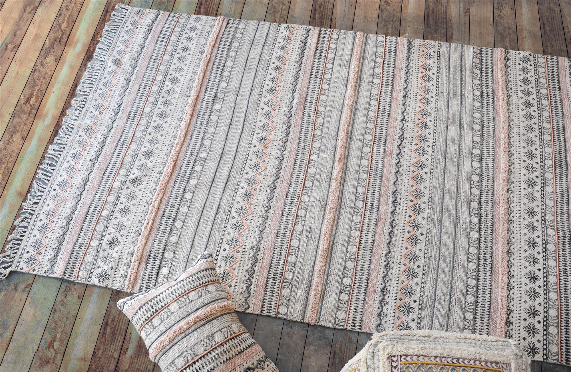 Tapis fait à la main Welsh d'exception 120x180cm gris et blush