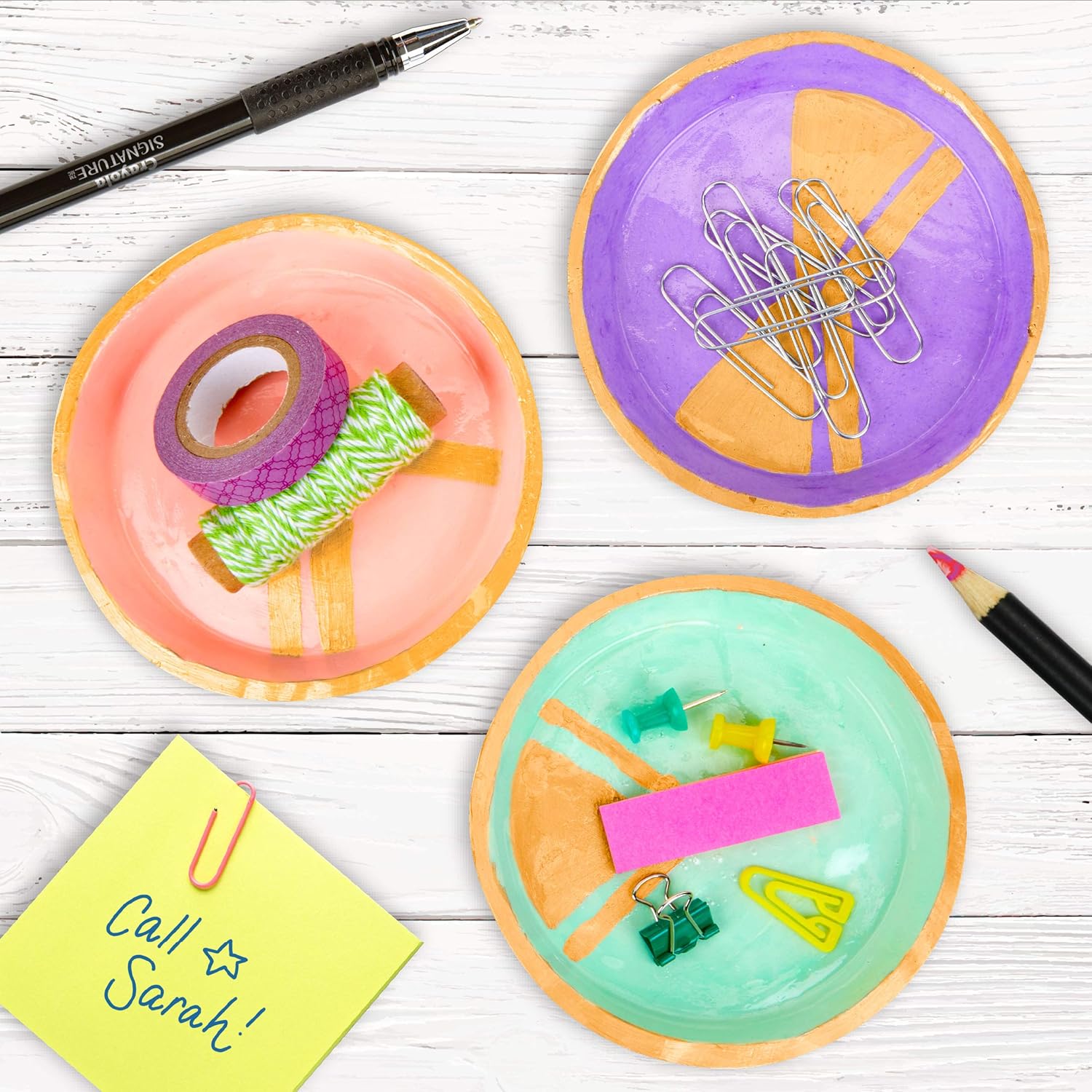 Crayola DIY Trinket Tray, Versatile Catchall Dish, Unique Gifts for Mom, 8 Pieces : Everything Else