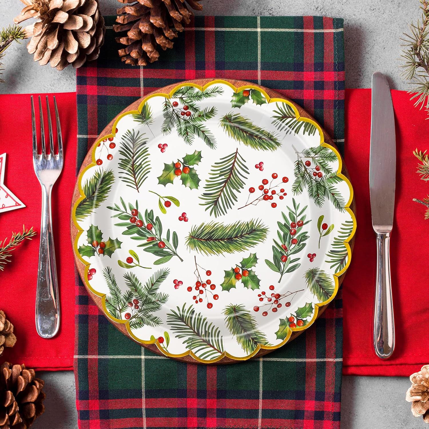 JarThenaAMCS 50Pcs Christmas Paper Plates Berries and Pine Plates with Gold Foil Scalloped Edge 9 Inch Holiday Disposable Plates for Christmas Winter Party Tableware Supplies