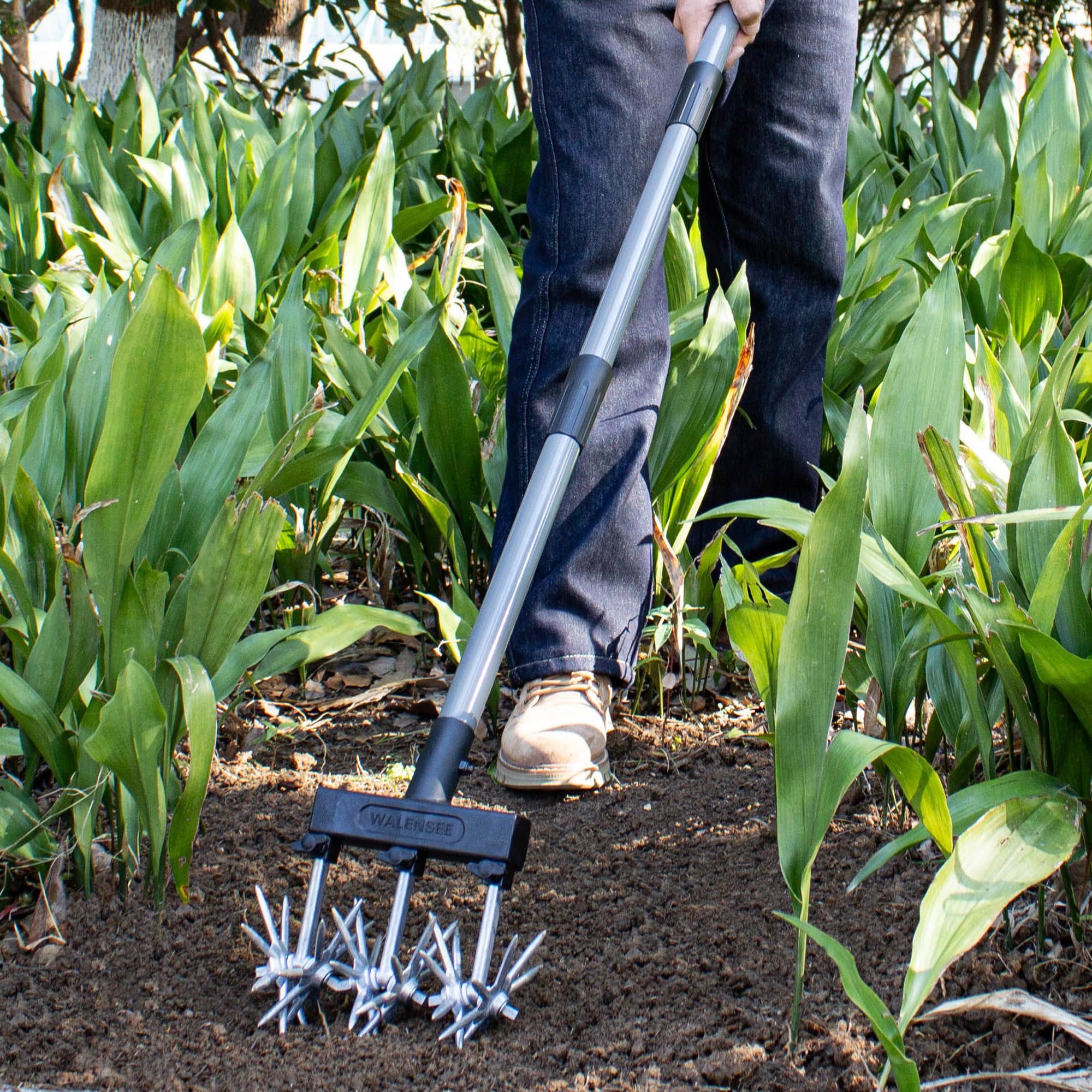 Walensee Rotierender Gartenkultivator, Verstellbare Handfräse mit Teleskopstiel, Rostfreie Sternräder zum Auflockern des Bodens, Jäten & Belüften des Rasens, Leichtes Gartenwerkzeug