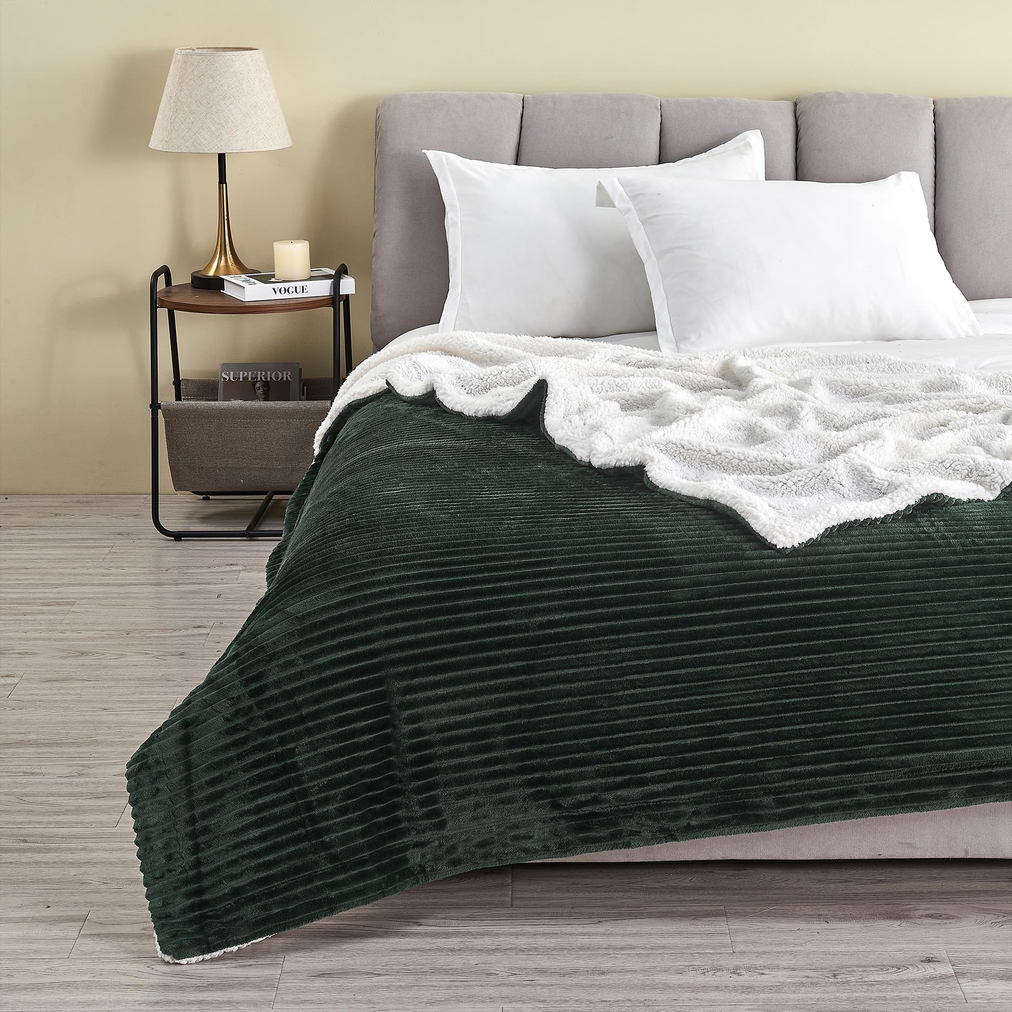 Great Bay Home Ribbed Texture Reversible Forest Green Throw Blanket, Fluffy and Luxurious Full Queen Blanket (90" x 90" Blanket, Forest Green)