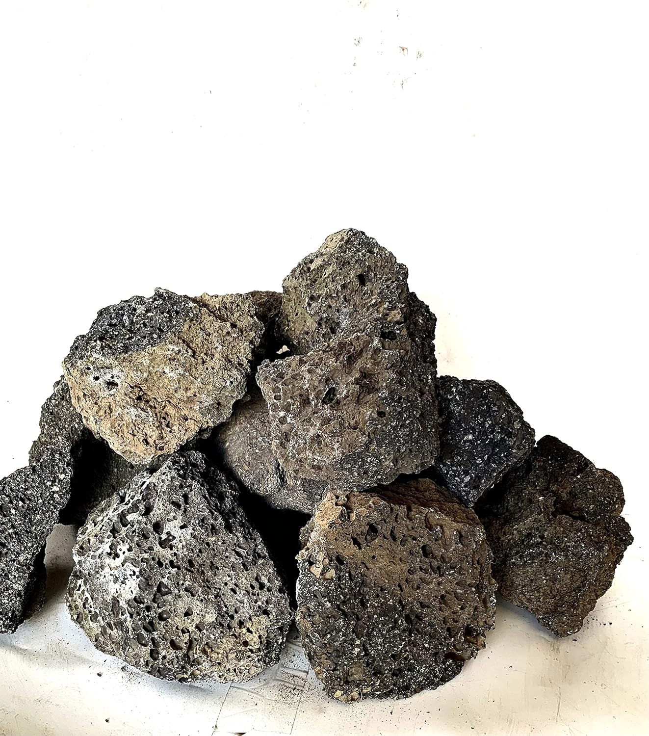 黒ボク石 溶岩石 埼玉引取り 黒ボク石 溶岩石 埼玉引取り