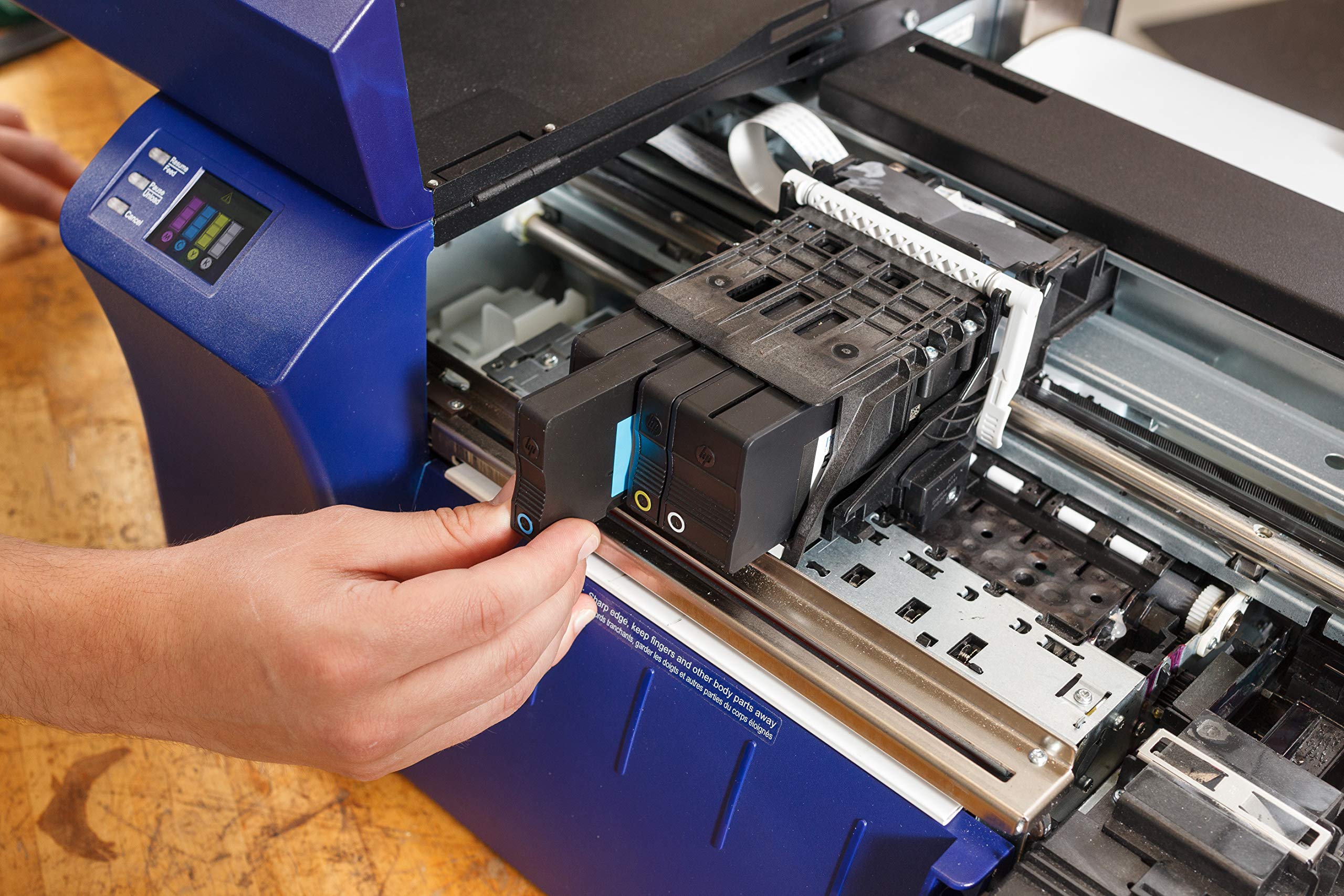 3M Safety Walk 280 White Anti-Slip Tape - 1 in Width x 60 ft Length - 19315 [Price is per ROLL]