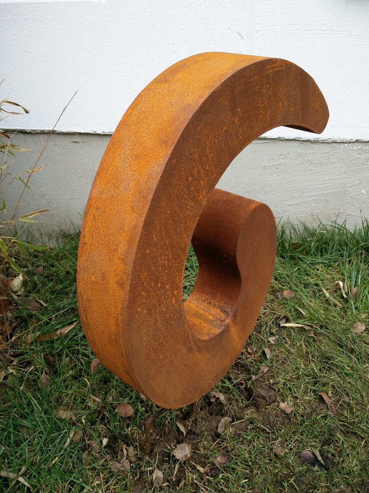 Zen Man Edelrost Gartenstecker Spirale Rost Gartenskulptur aus Metall Garten Figure Glück Symbol Gartendeko 48 * 40 * 8 cm 101510