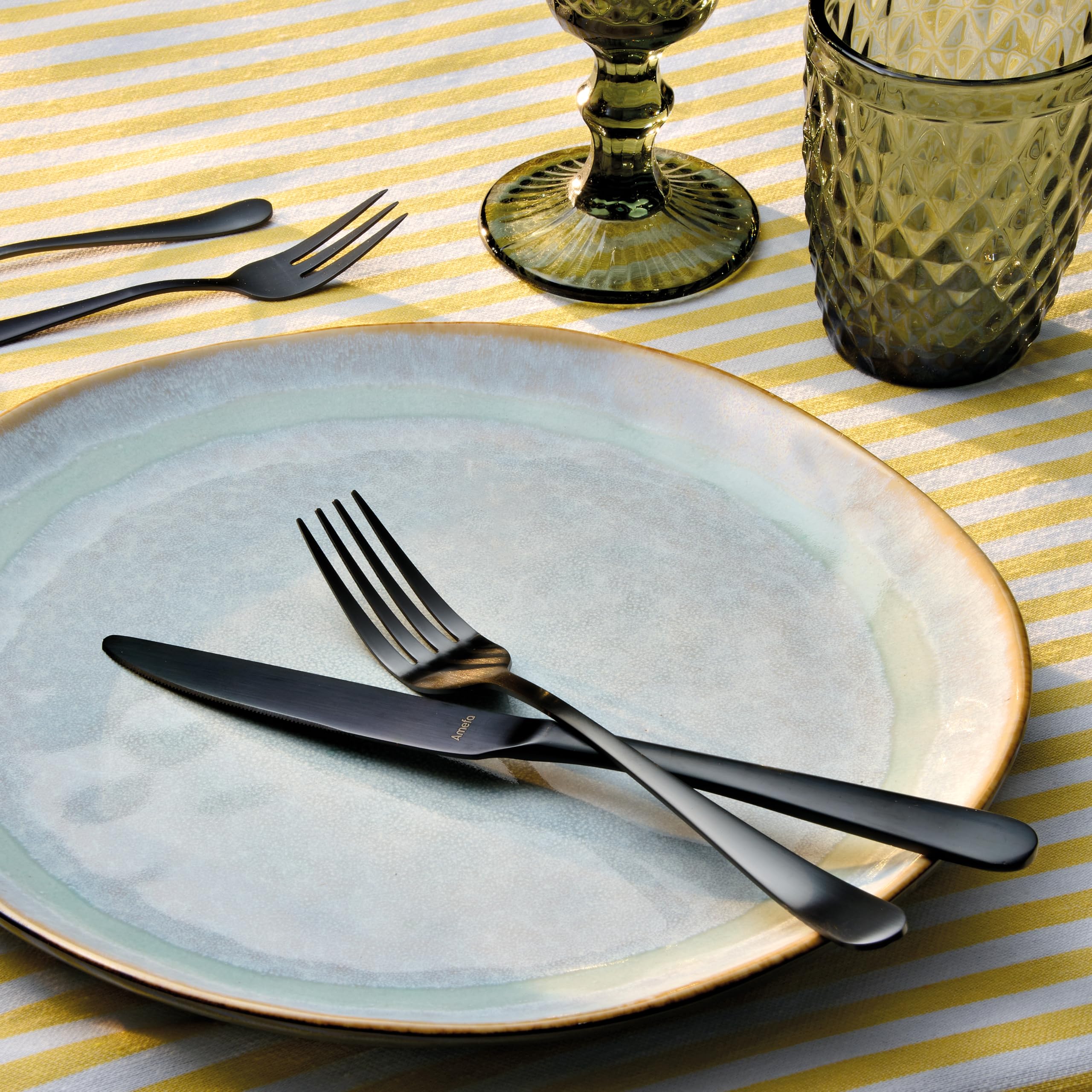 Amefa AUSTIN SCHWARZ | Besteckset 24-teilig | PVD-veredeltes schwarzes Besteck Set | farbigesTafelservice 18/0 Edelstahl rostfrei | Besteck Set 6 Personen | Besteck schwarz spülmaschinenfest