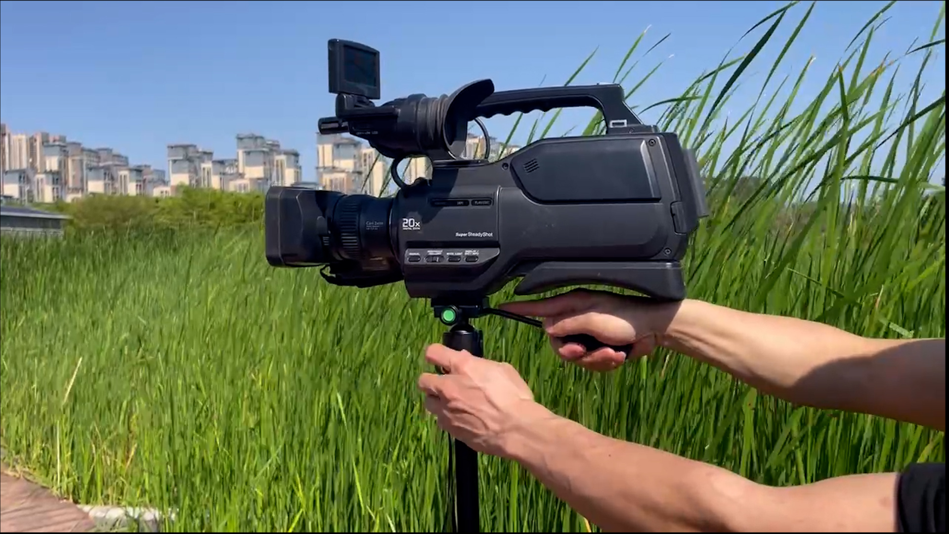 Amazon.com : Nietoto 2 in 1 Camera Tripod & Hunting Stand Foldable
