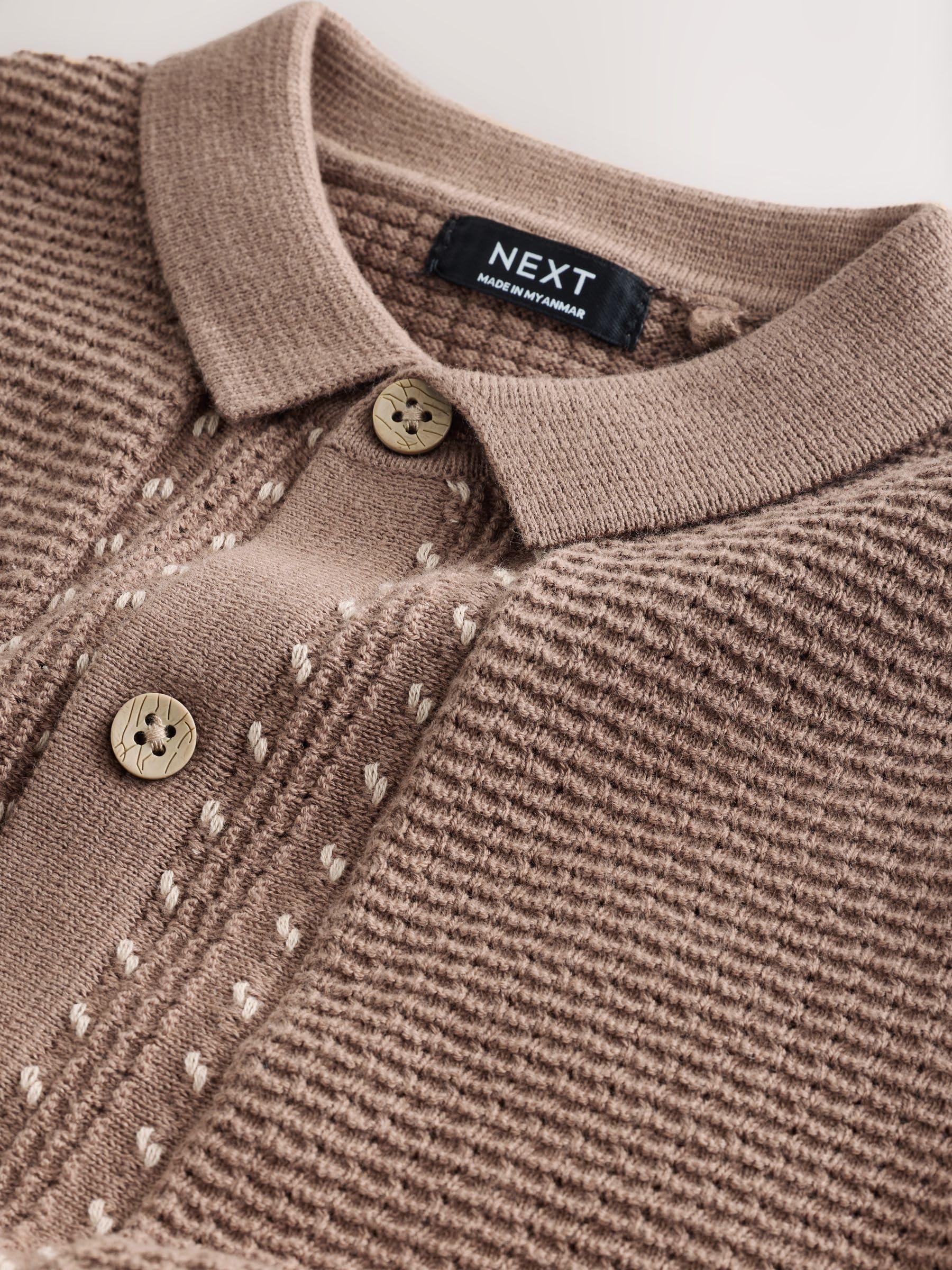 NEXT Jungen Strukturiertes Strick-Poloshirt mit Knopfleiste und Shorts, Set