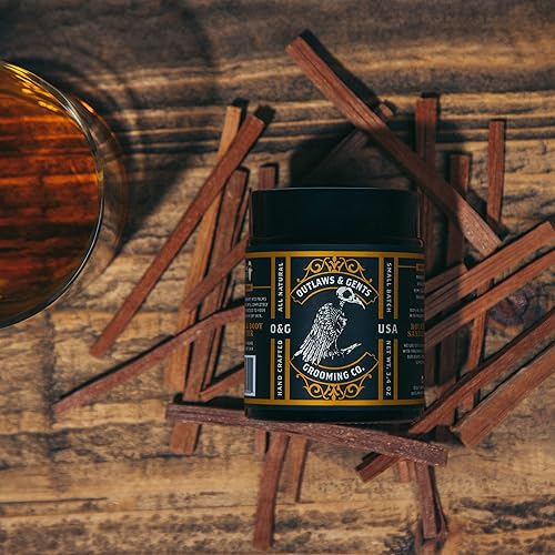 Miniatura 6 de Outlaws and Gents Grooming Co. Mantequilla para barba y cuerpo  Hidratante natural con aroma a sándalo de bourbon para hombres, hidrata