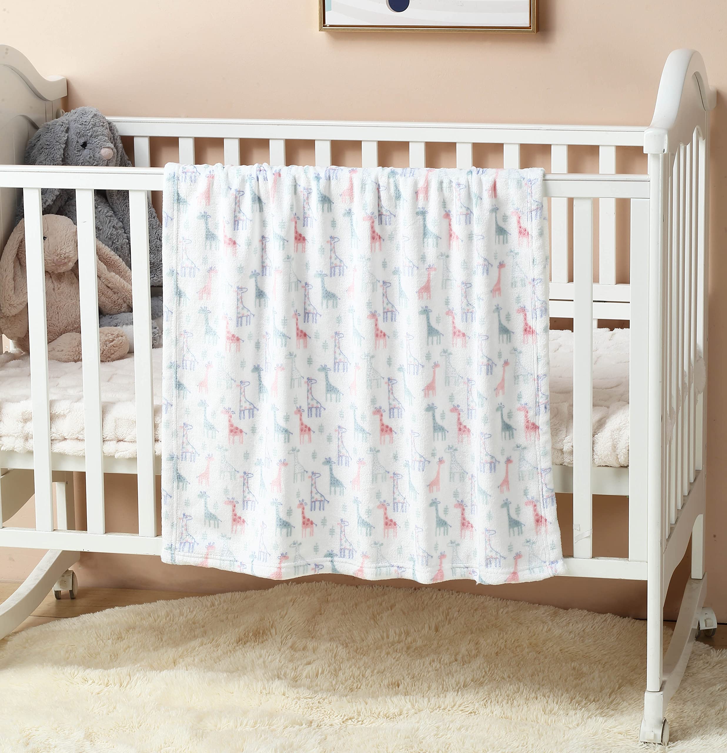 CREVENT, Graziosa copertina per bambini e bambine in morbidissimo peluche, per culla e passeggino, adatta a tutte le stagioni (75 x 100 cm, avorio, motivo con giraffa)