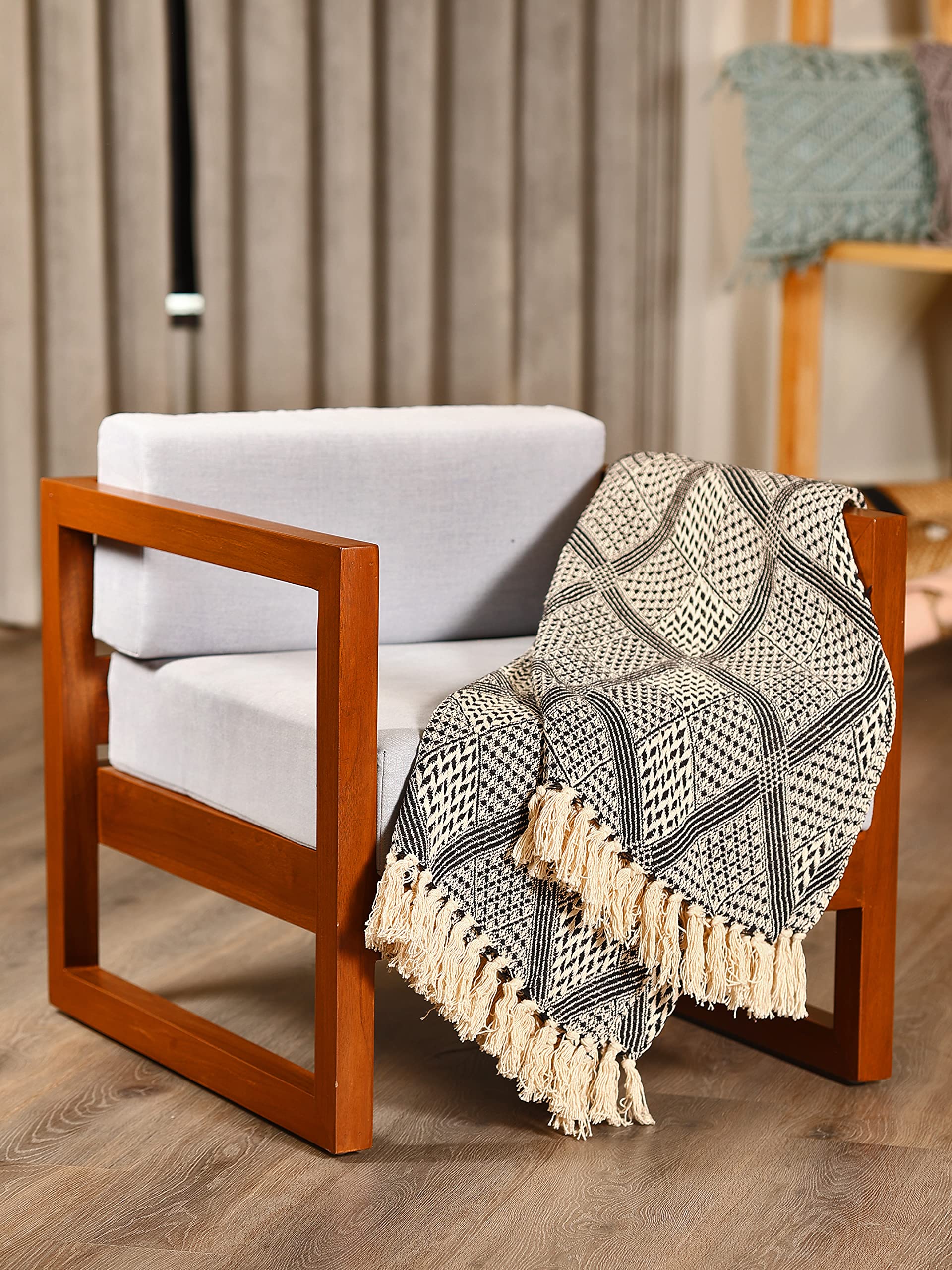 SASHAA WORLD Unique Geometric Throw Bedcover | Throw Bedspreads, Perfect for Lounging, Cotton Bedsheet | Black/Grey Bedcover | 80 x 60 inch 2
