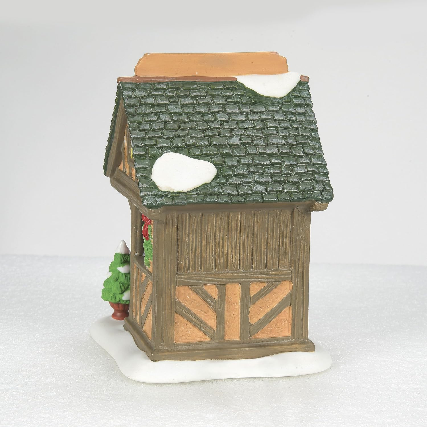 Department 56 Dickens Village Ava's Plum Pudding Stand Light Up Building, 4.5 Inch, Multicolor