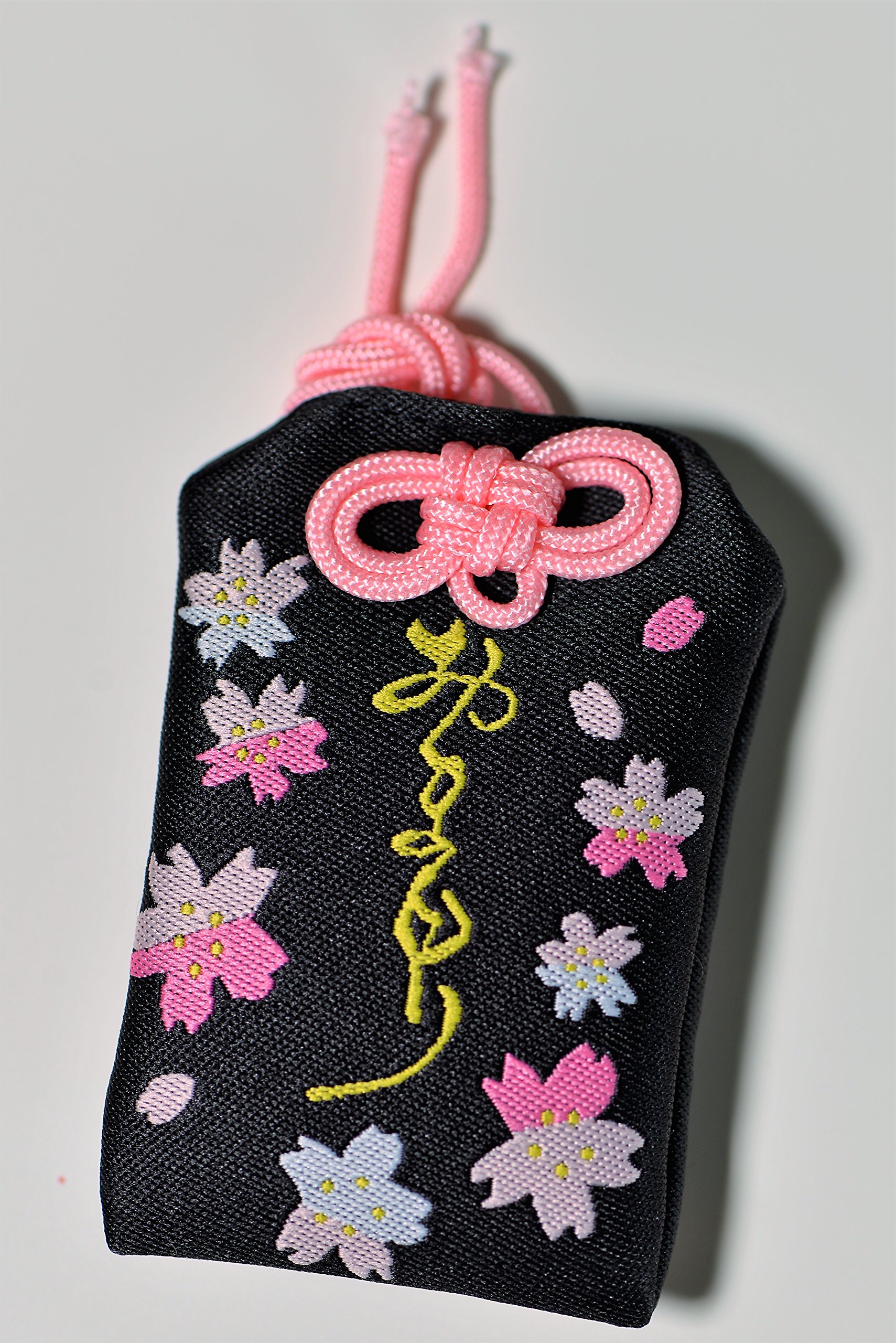 Japanese Omamori - Over 10 Styles of Good Luck Charms for Health/Career/Education/Love/Safety/Wealth (Love and Relationships)