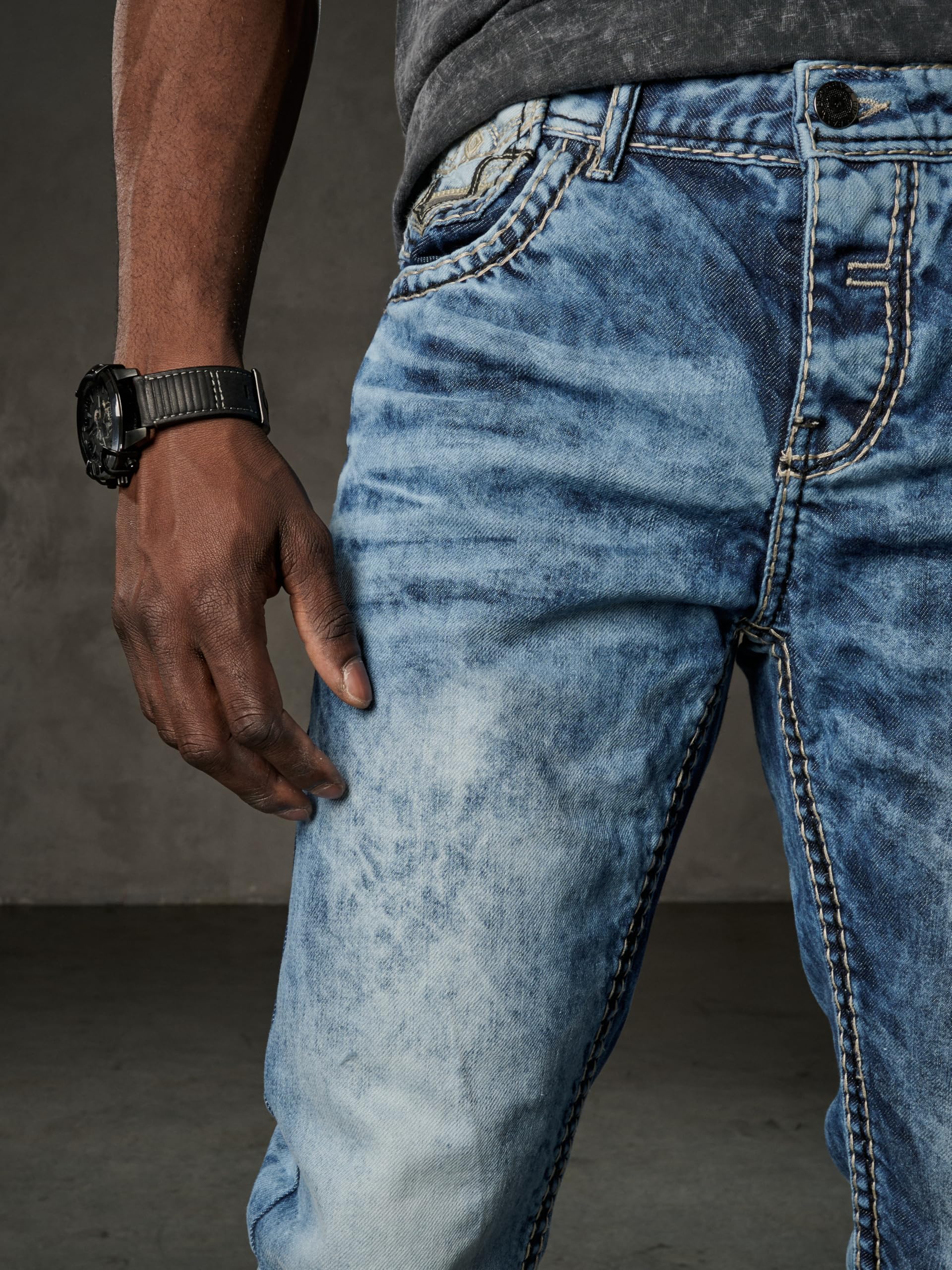 Cipo & Baxx Herren Jeans | Modelle mit Ziernähten | Alltag & Trend Design | Alltagstauglich | für individuelle Outfits