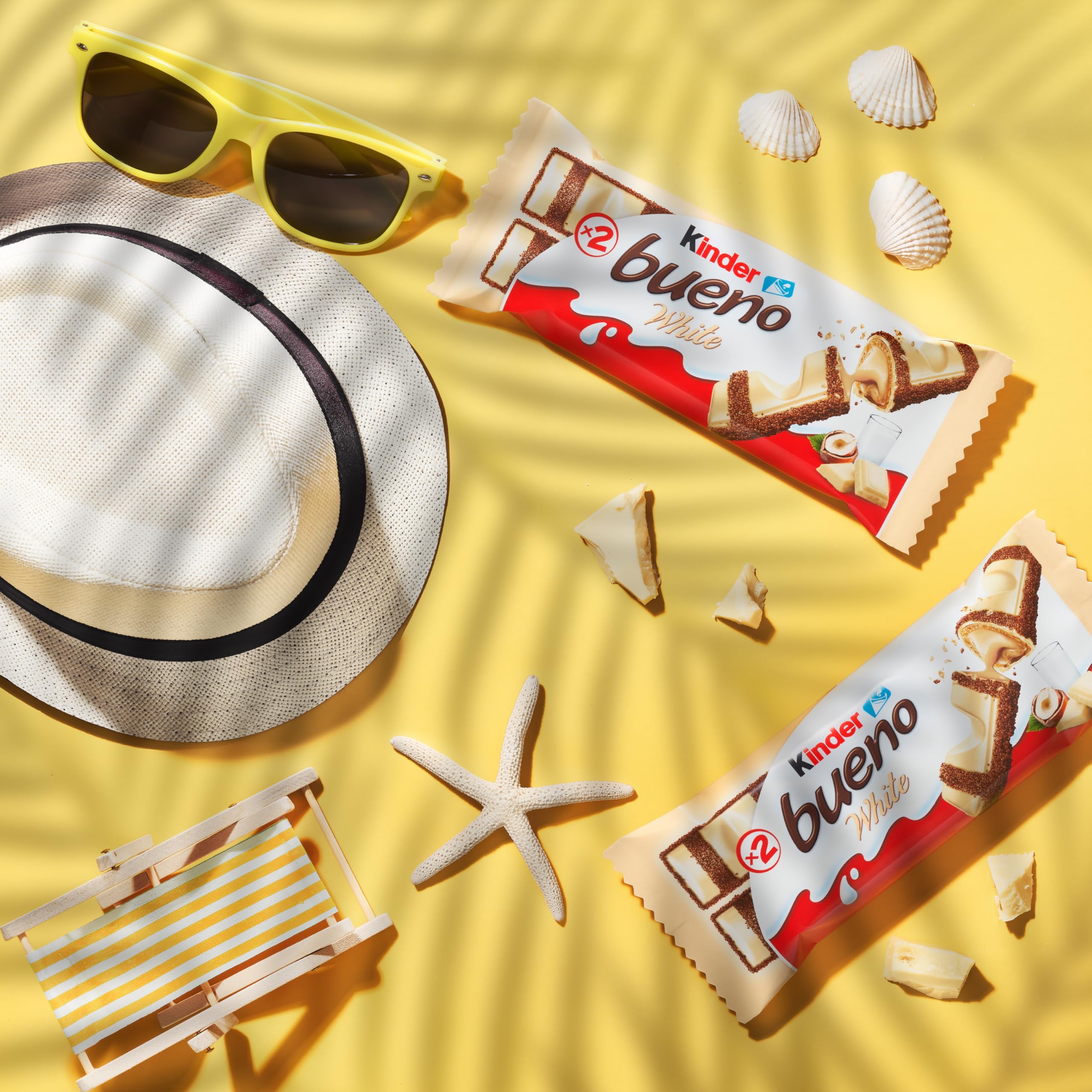 Kinder Bueno White - Fine Gaufrette Enrobée de Chocolat Blanc avec un Coeur Lait et Noisettes - Biscuit Fondant et Croustillant - Format à partager- 30 x 2 Barres (39g)
